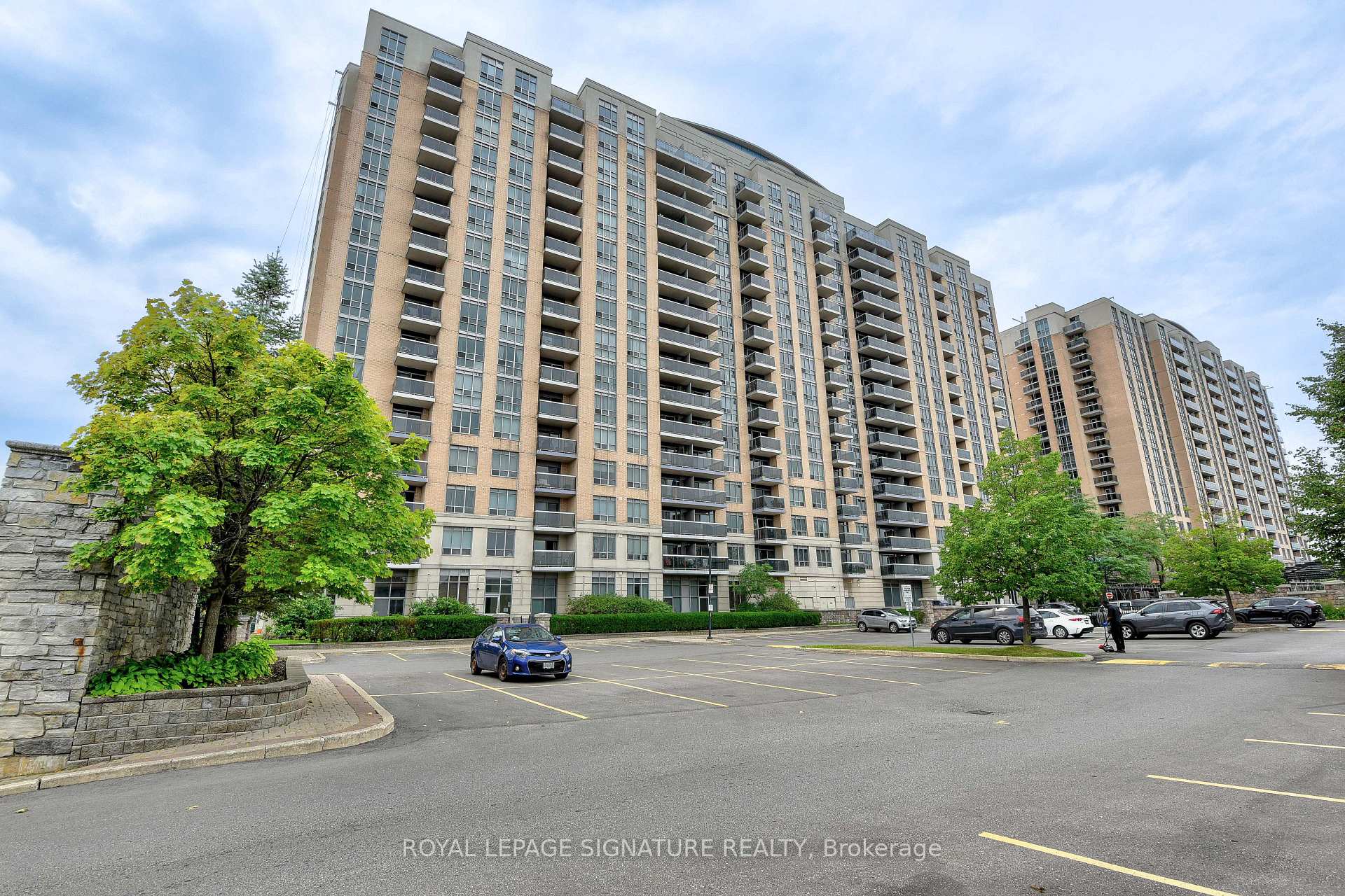 Photo 4 of Unit 705, 8 Mondeo Drive, Scarborough, Dorset Park — HOMEH