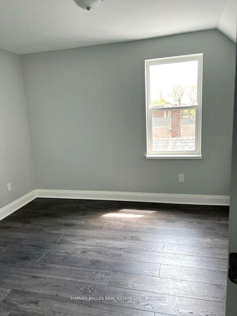 Photo 6 of Unit Upper, 202 Major Street, Toronto, University — HOMEH
