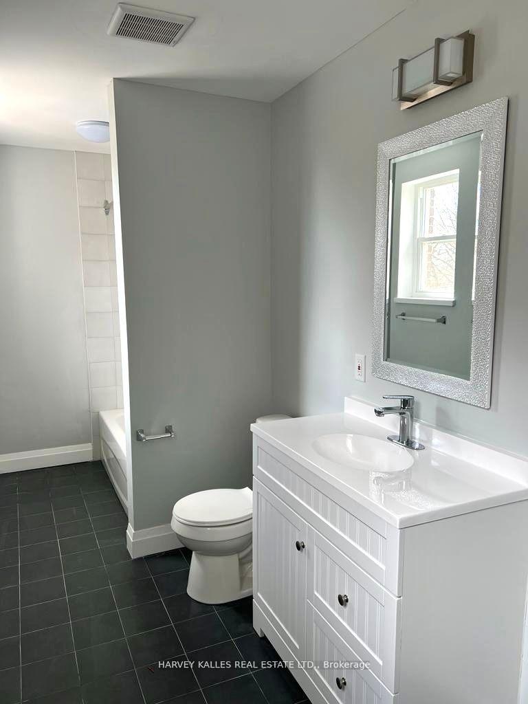 Photo 7 of Unit Upper, 202 Major Street, Toronto, University — HOMEH