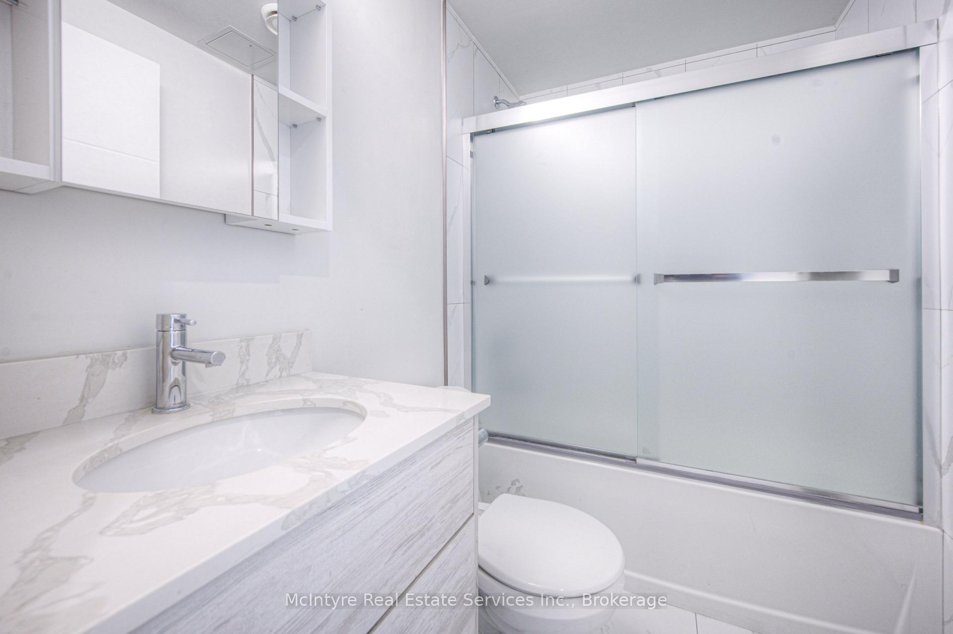 Photo 5 of Unit 2209, 60 Frederick Street, Kitchener, Civic Centre — HOMEH
