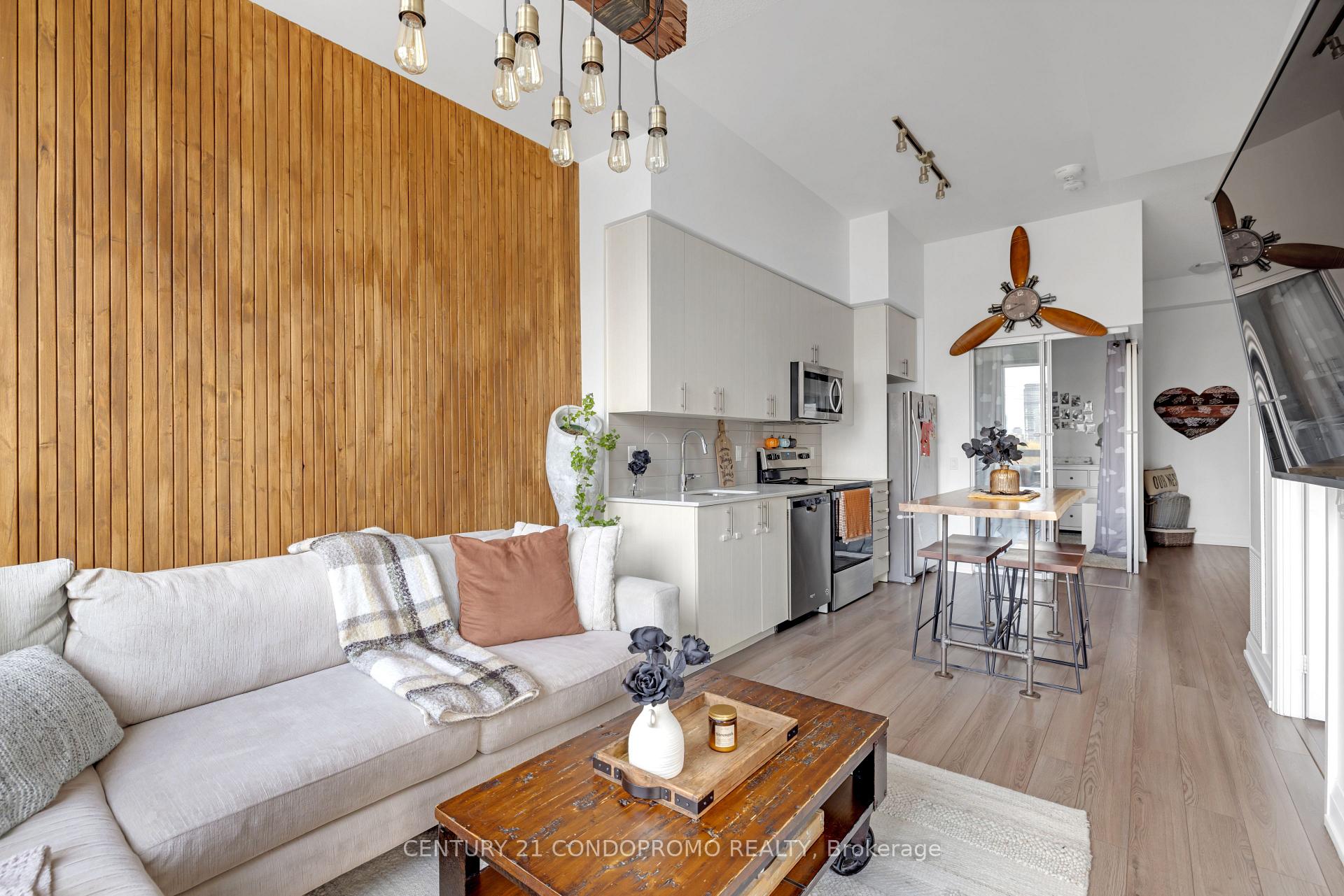 Photo of Unit 207, 3121 Sheppard Avenue E