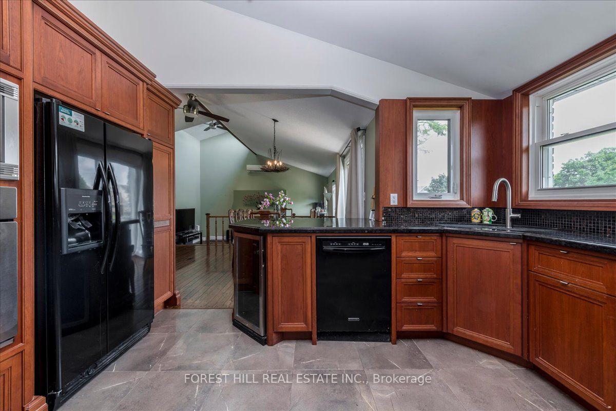 Photo 14 of 21 Pinetree Court, Ramara, Rural Ramara — HOMEH
