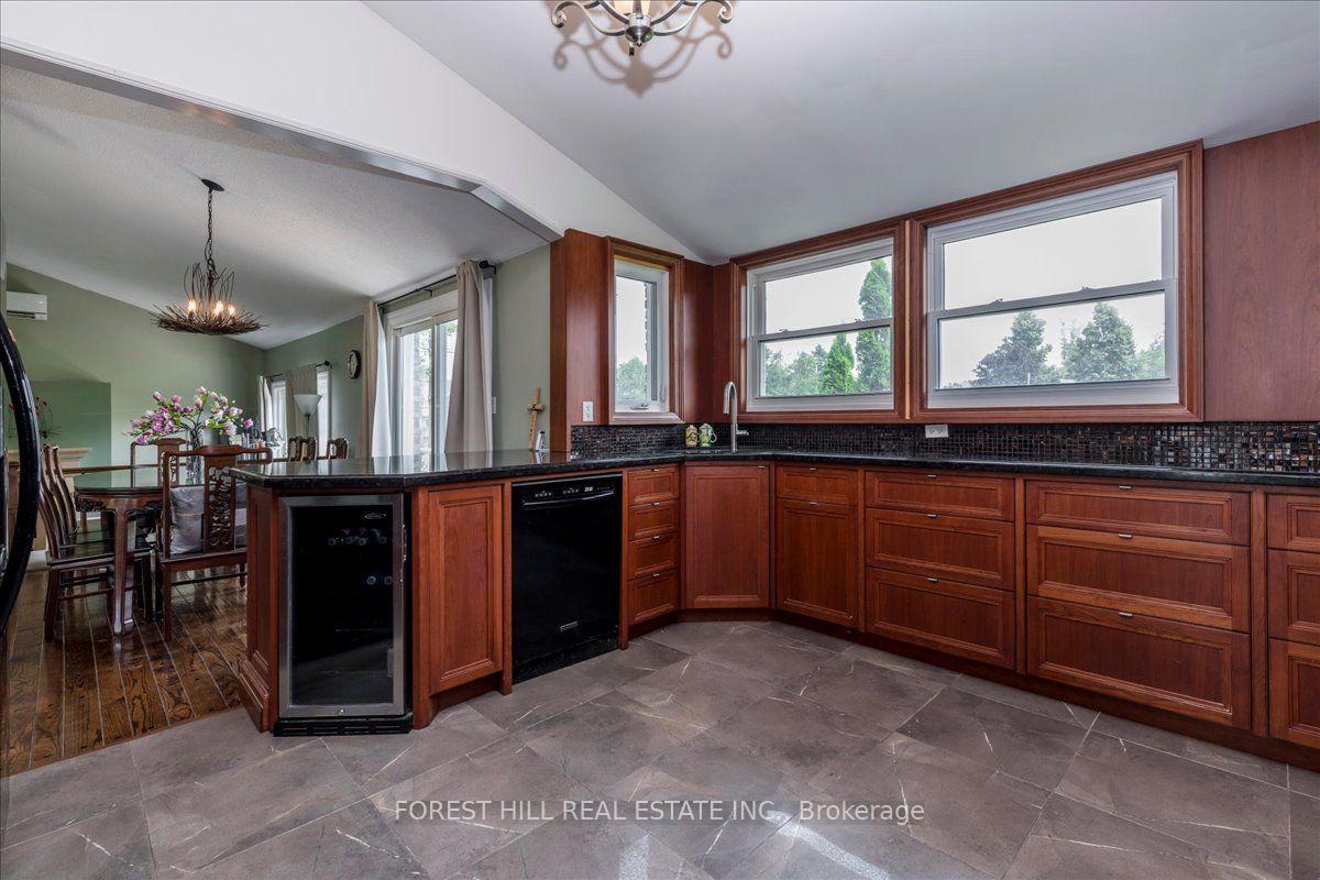 Photo 15 of 21 Pinetree Court, Ramara, Rural Ramara — HOMEH