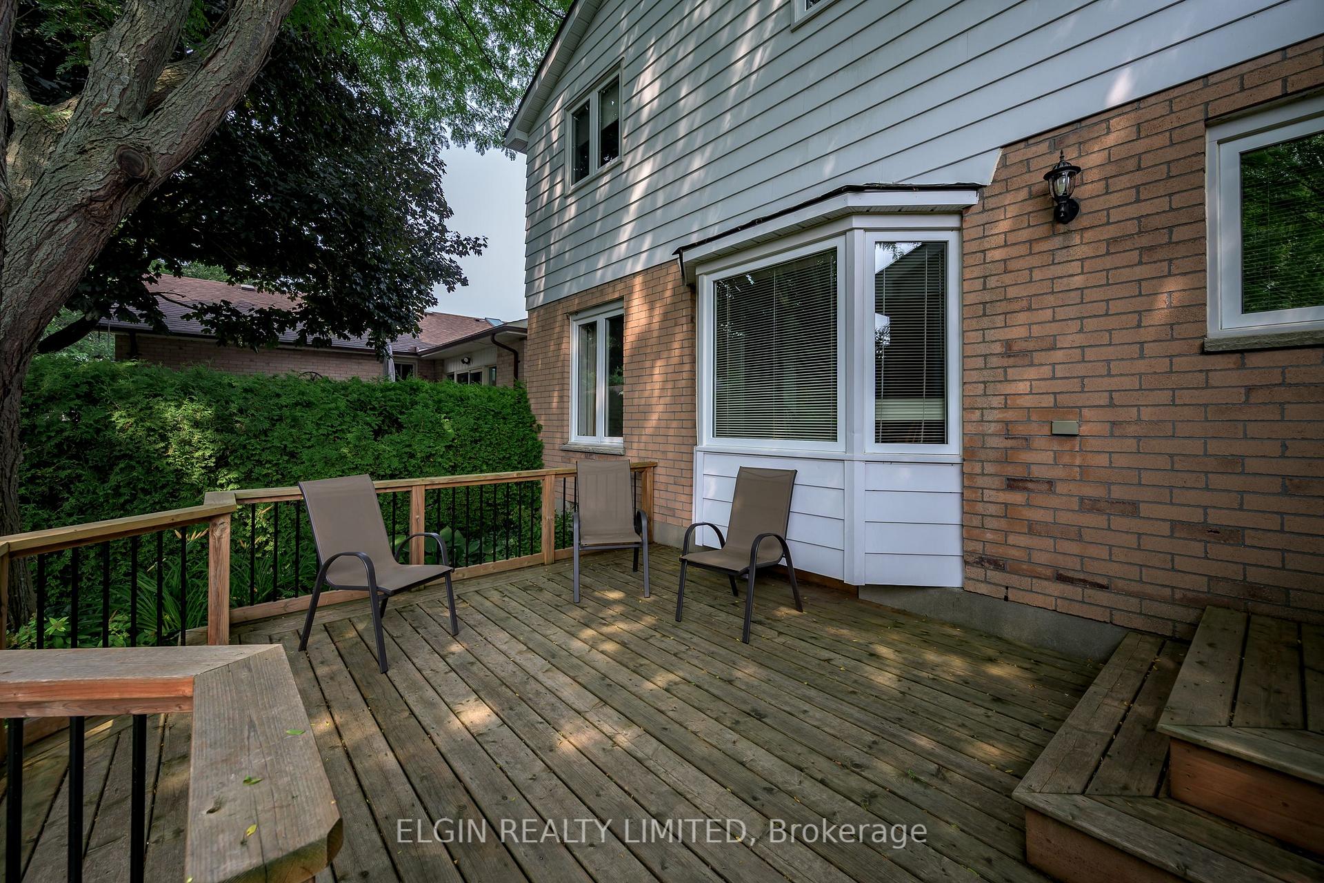 Photo 9 of 16 Massey Drive, St. Thomas — HOMEH