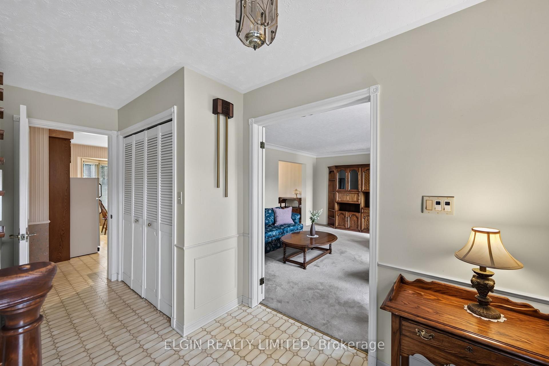 Photo 14 of 16 Massey Drive, St. Thomas — HOMEH