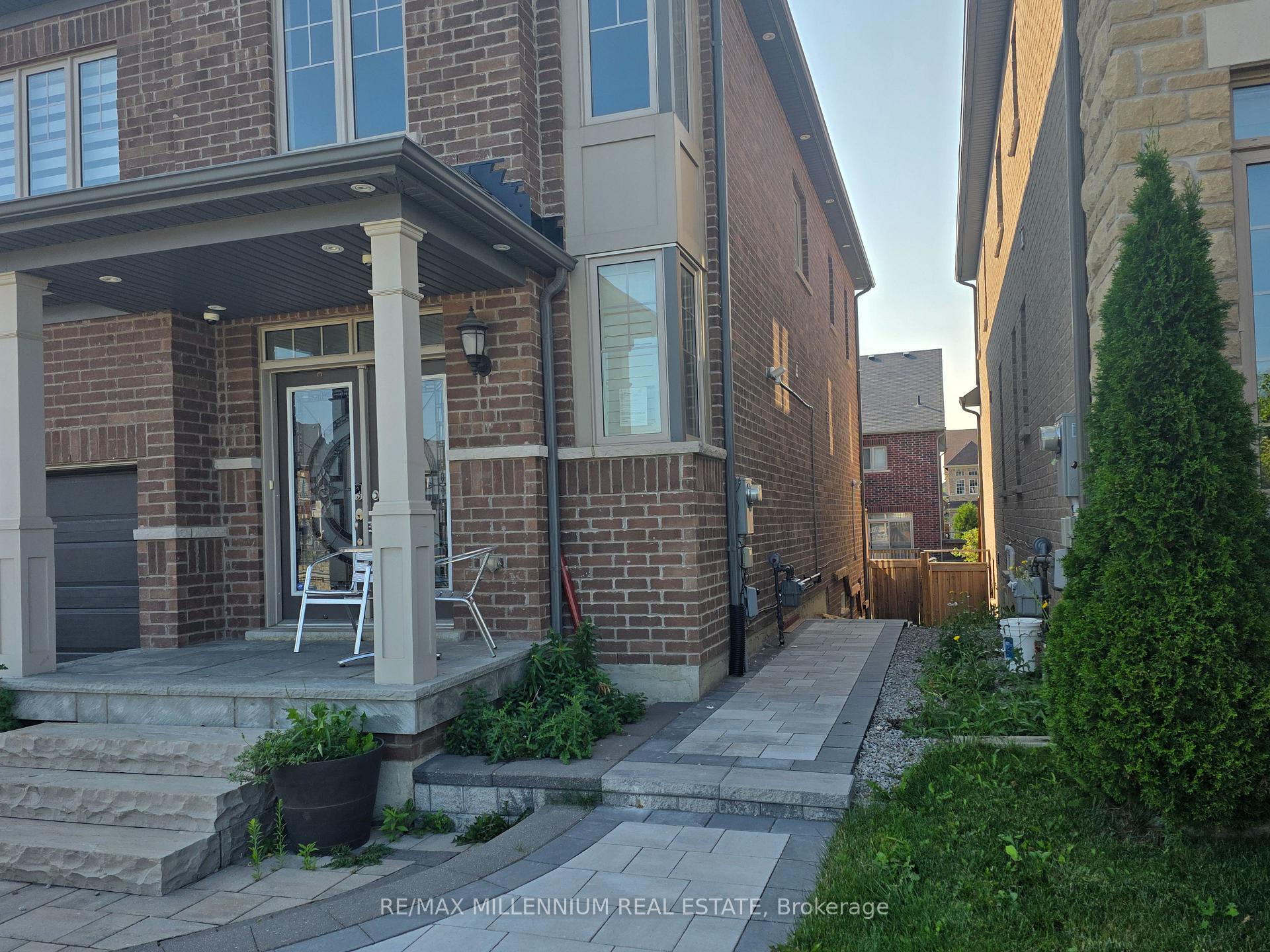 Photo 3 of Unit Lower Level, 253 East's Corners (Basement) Boulevard, Vaughan, Kleinburg — HOMEH