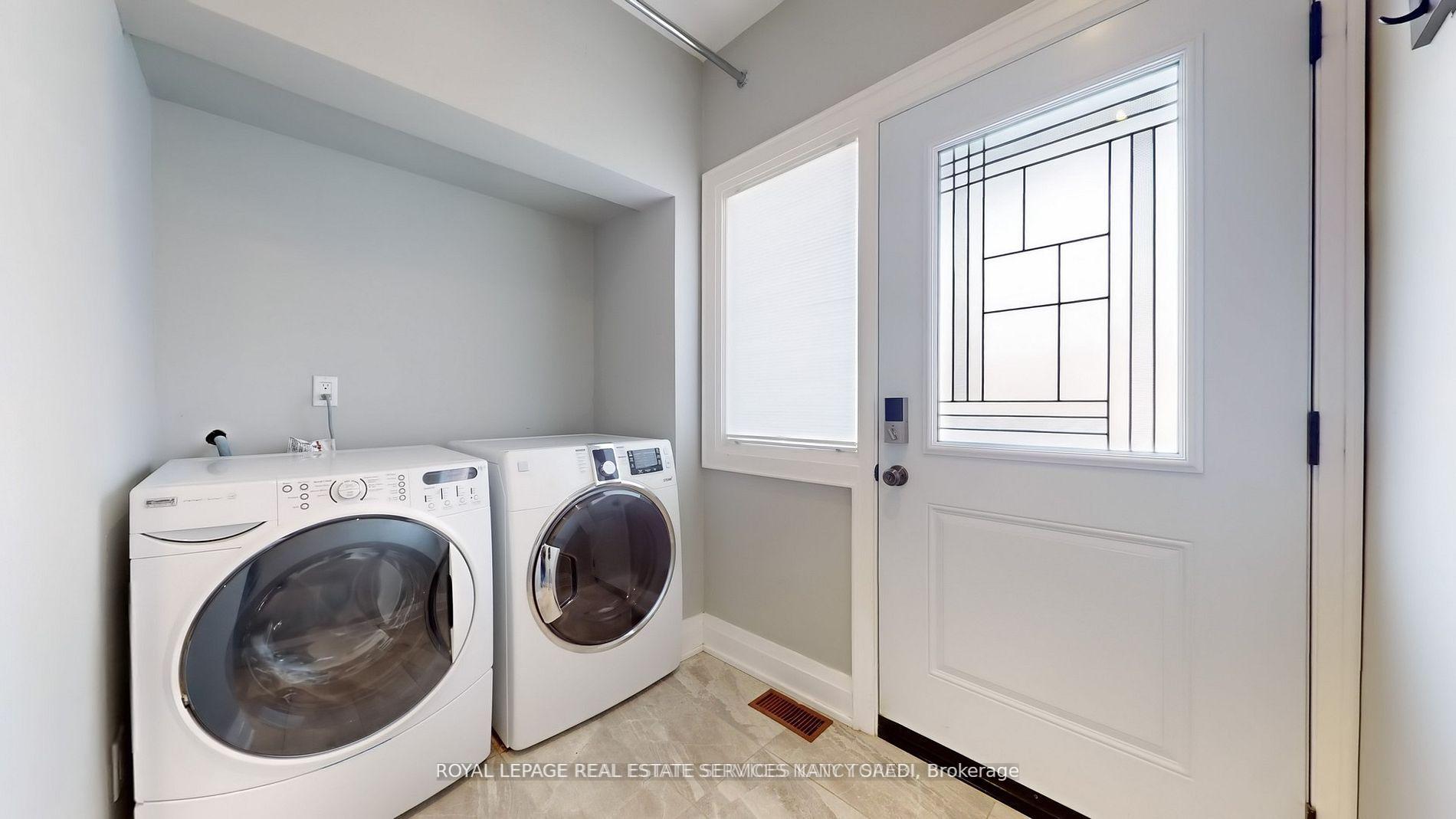 Photo 33 of 136 Denlow Boulevard, North York, Banbury-Don Mills — HOMEH