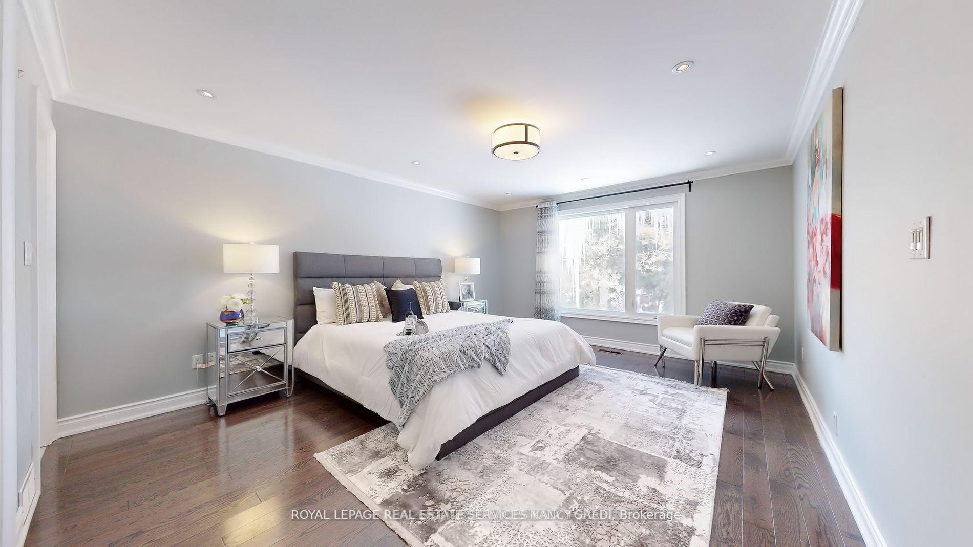 Photo 49 of 136 Denlow Boulevard, North York, Banbury-Don Mills — HOMEH