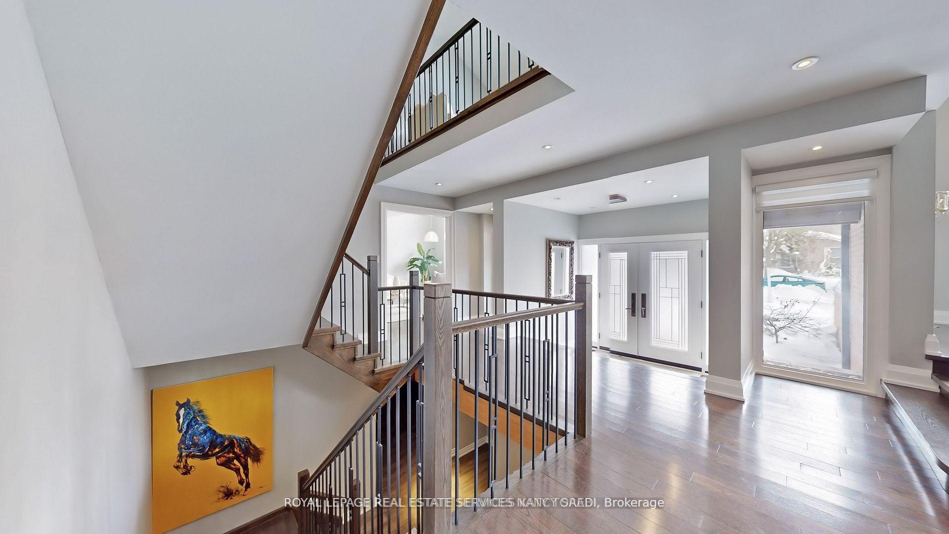 Photo 55 of 136 Denlow Boulevard, North York, Banbury-Don Mills — HOMEH