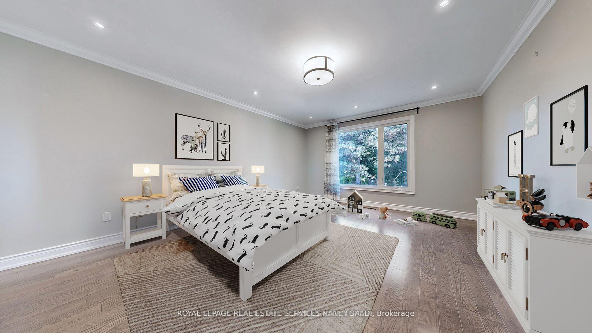 Photo 65 of 136 Denlow Boulevard, North York, Banbury-Don Mills — HOMEH
