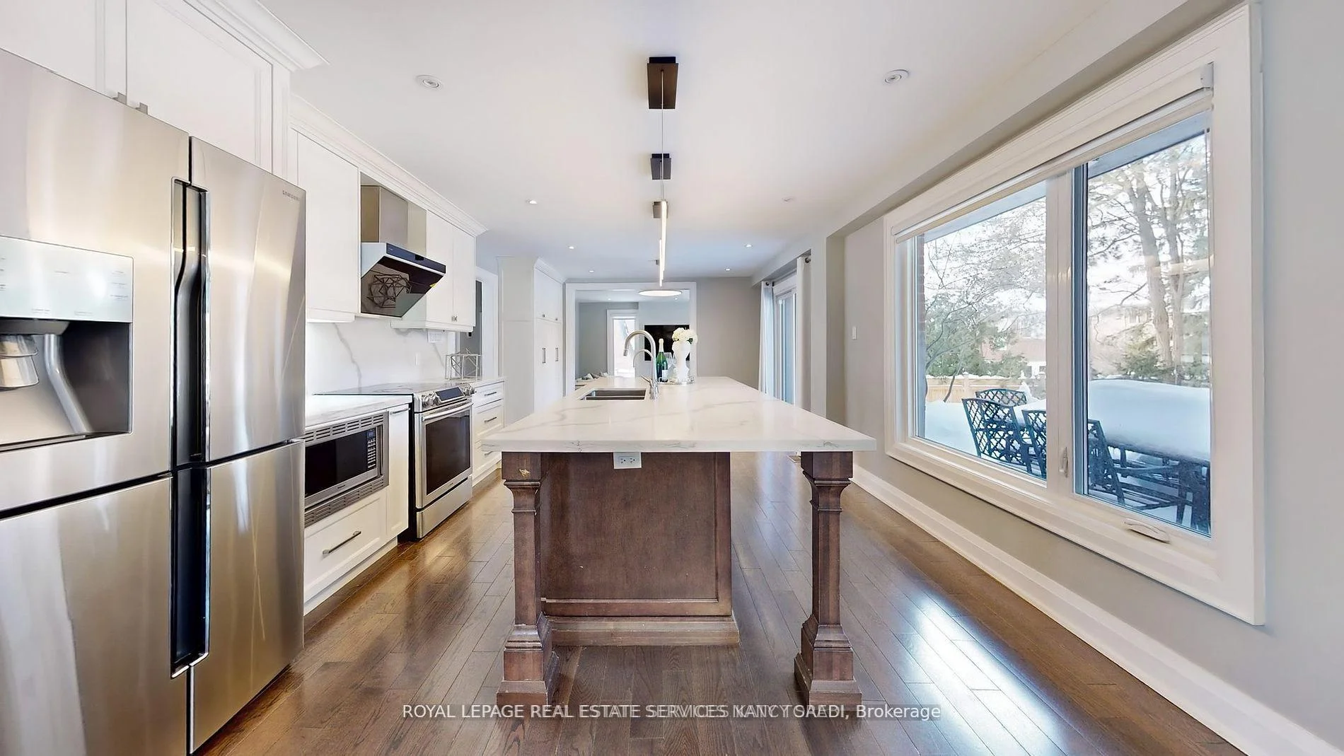 Photo 30 of 136 Denlow Boulevard, North York, Banbury-Don Mills — HOMEH