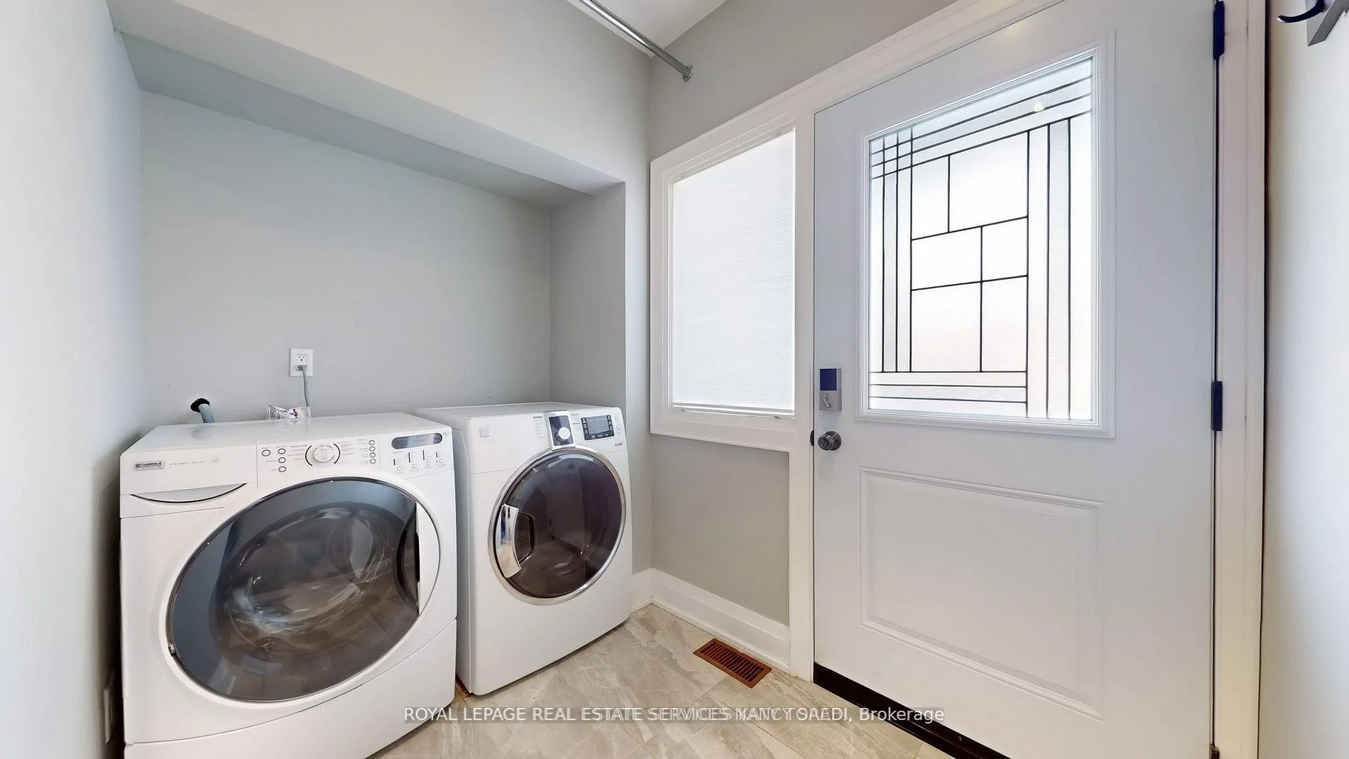 Photo 38 of 136 Denlow Boulevard, North York, Banbury-Don Mills — HOMEH