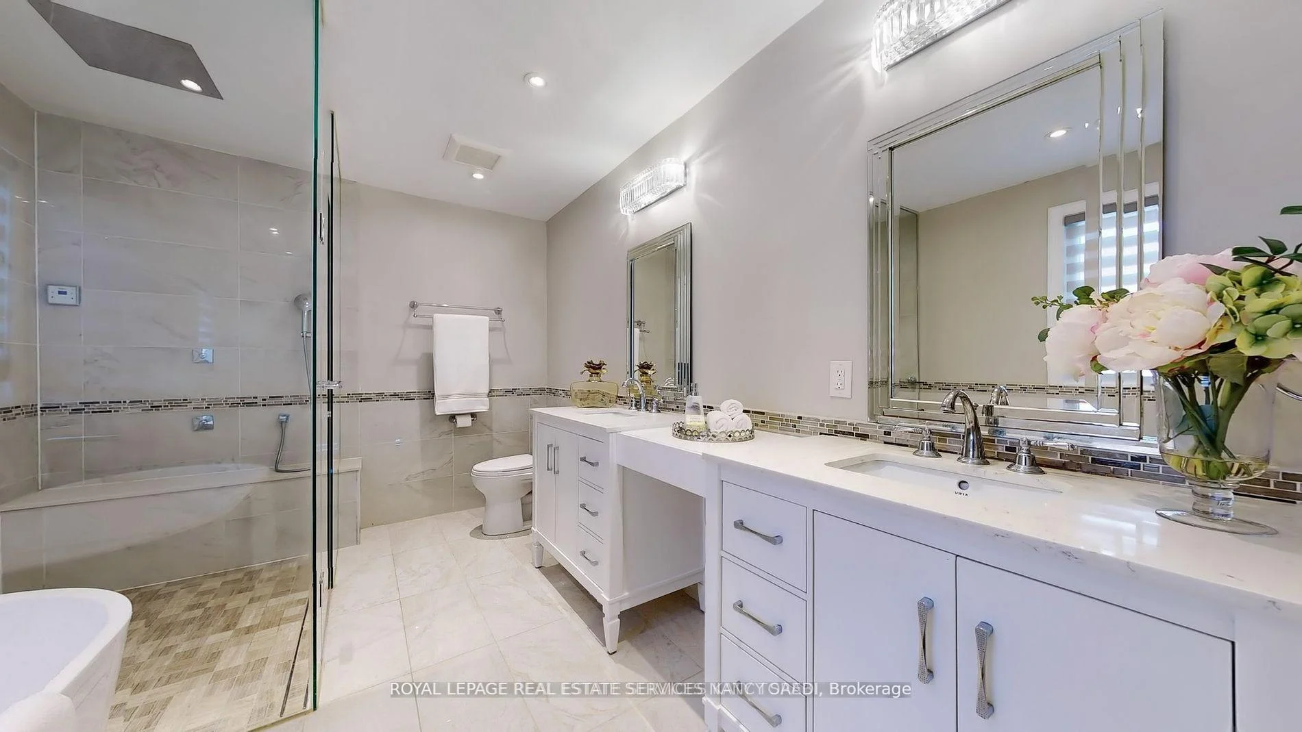 Photo 46 of 136 Denlow Boulevard, North York, Banbury-Don Mills — HOMEH