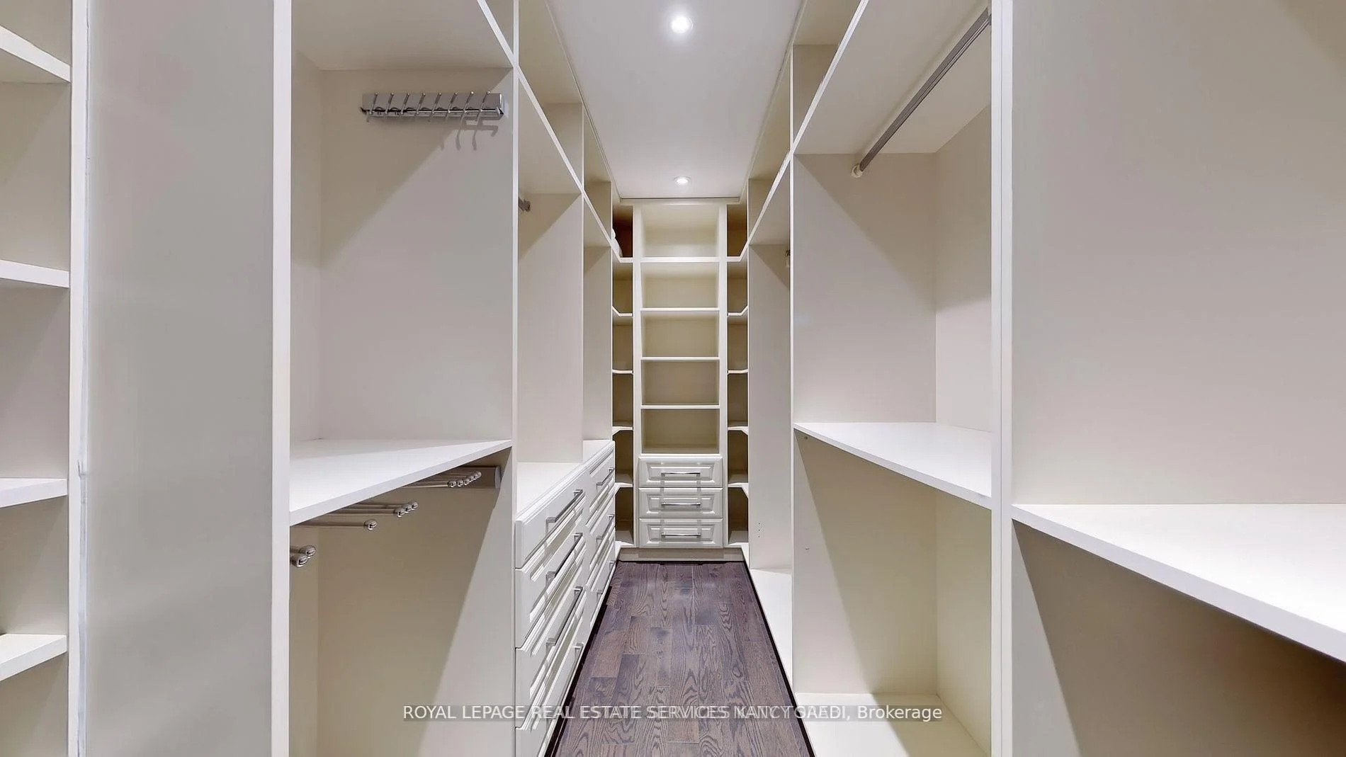 Photo 50 of 136 Denlow Boulevard, North York, Banbury-Don Mills — HOMEH