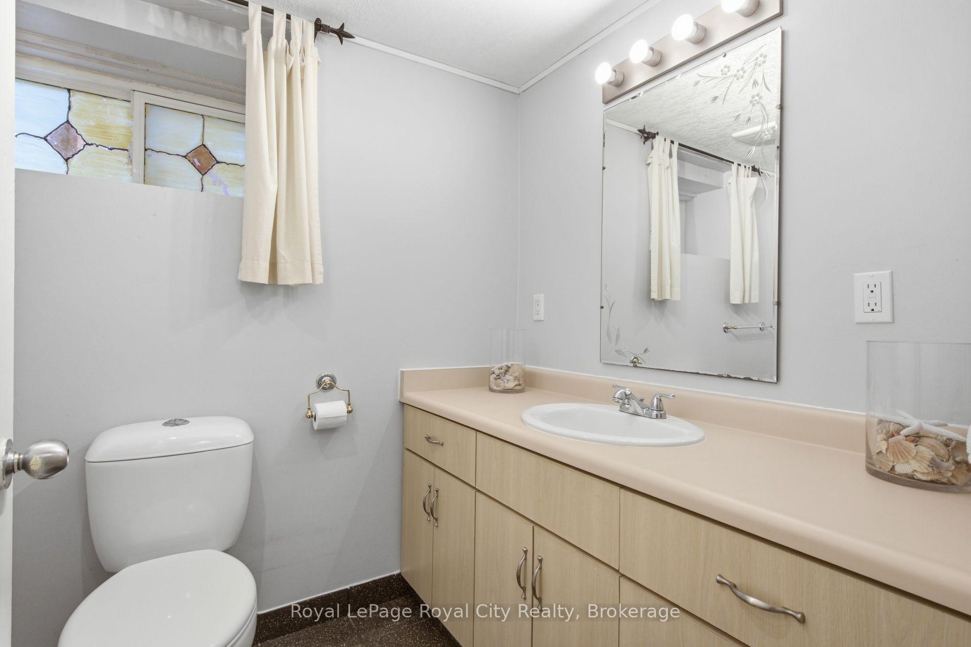 Photo 25 of 116 Emma Street, Guelph, General Hospital — HOMEH