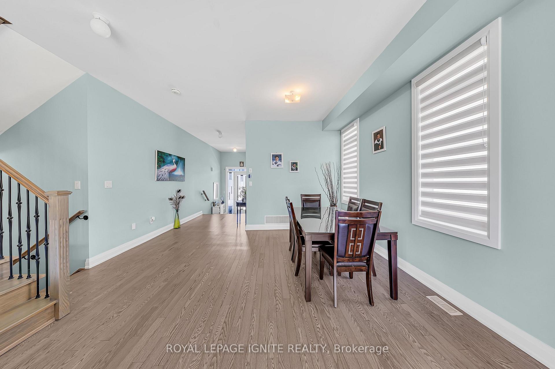 Photo 18 of 11 Larkin Lane, Clarington, Bowmanville — HOMEH