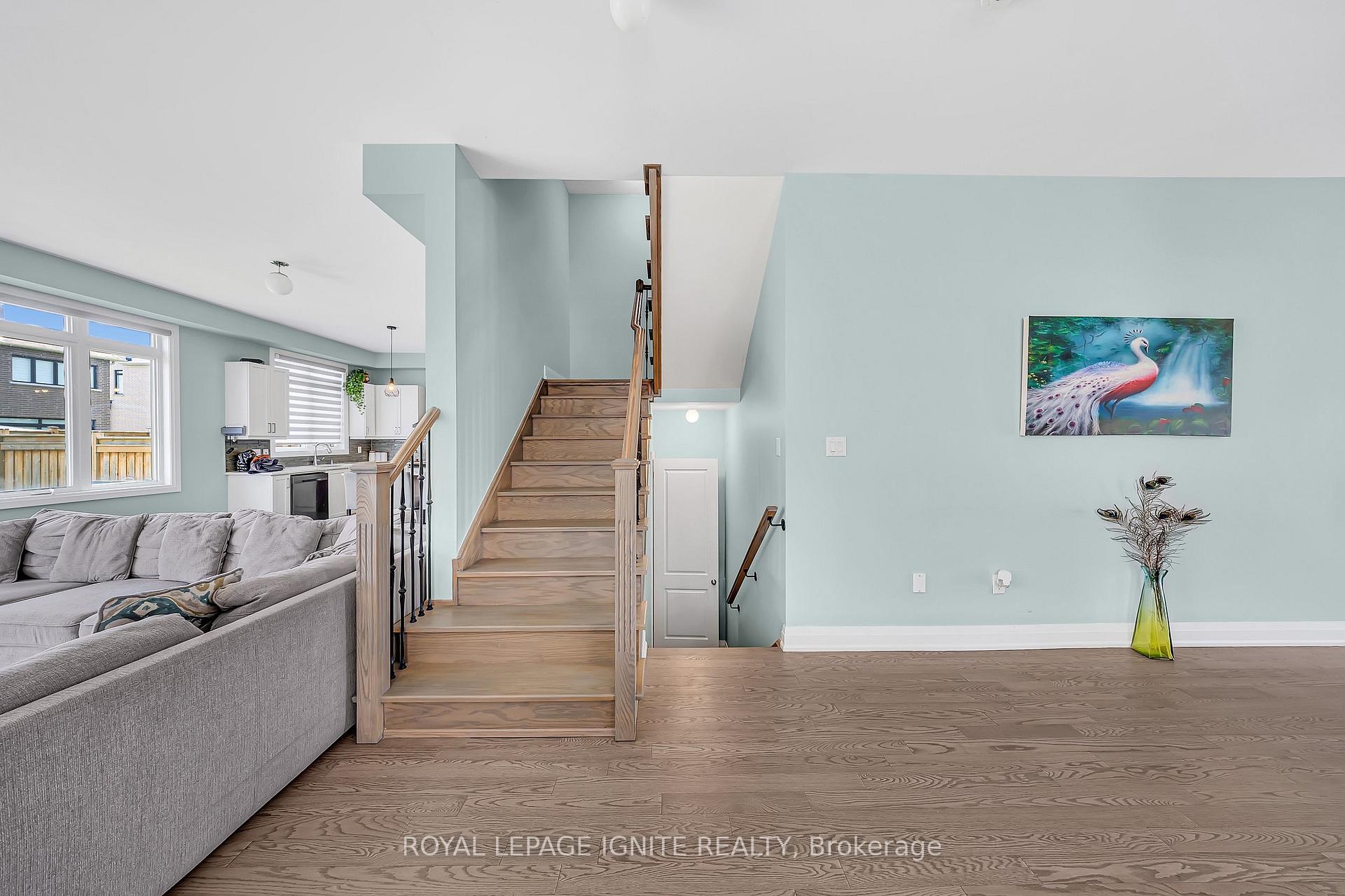 Photo 19 of 11 Larkin Lane, Clarington, Bowmanville — HOMEH