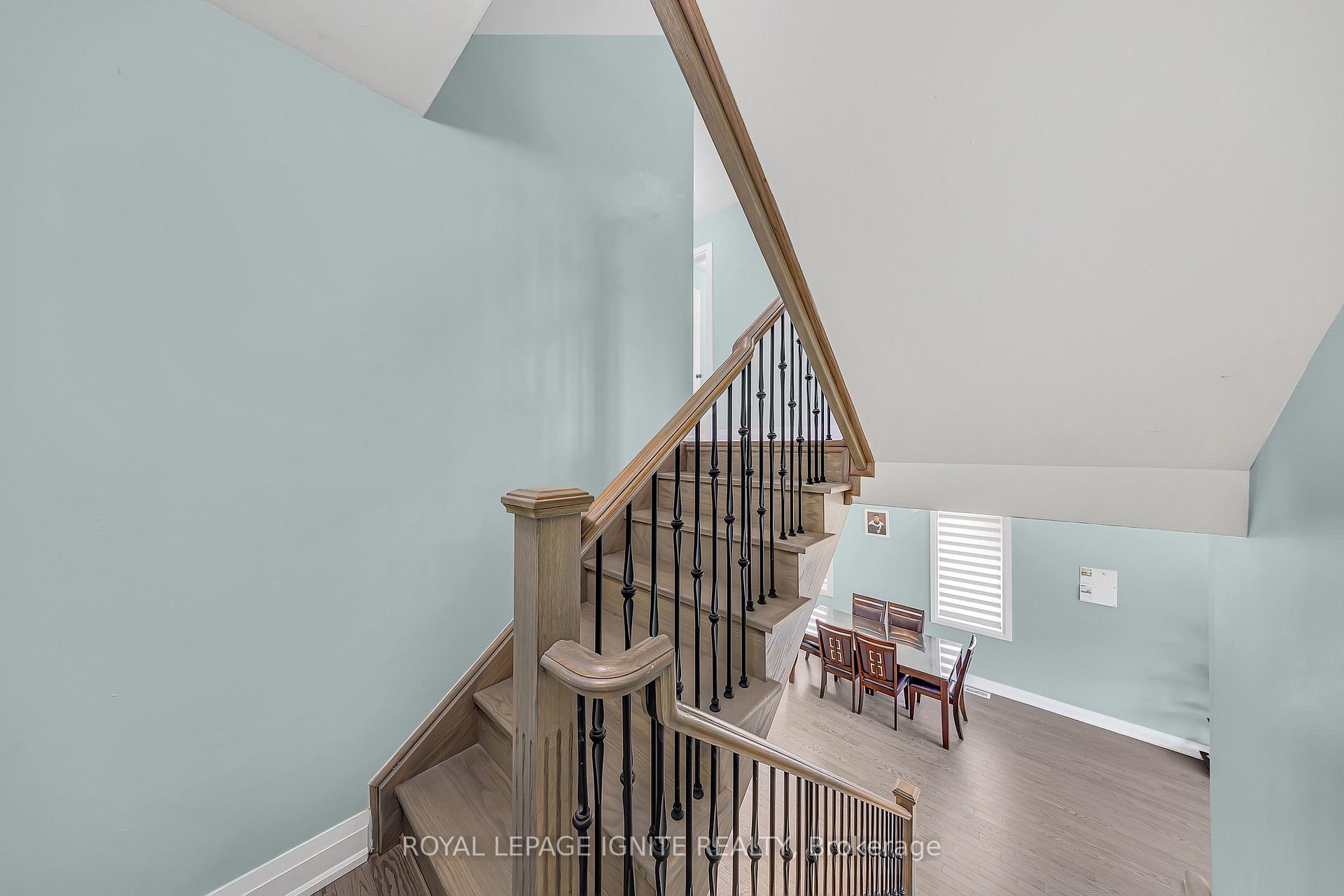 Photo 27 of 11 Larkin Lane, Clarington, Bowmanville — HOMEH