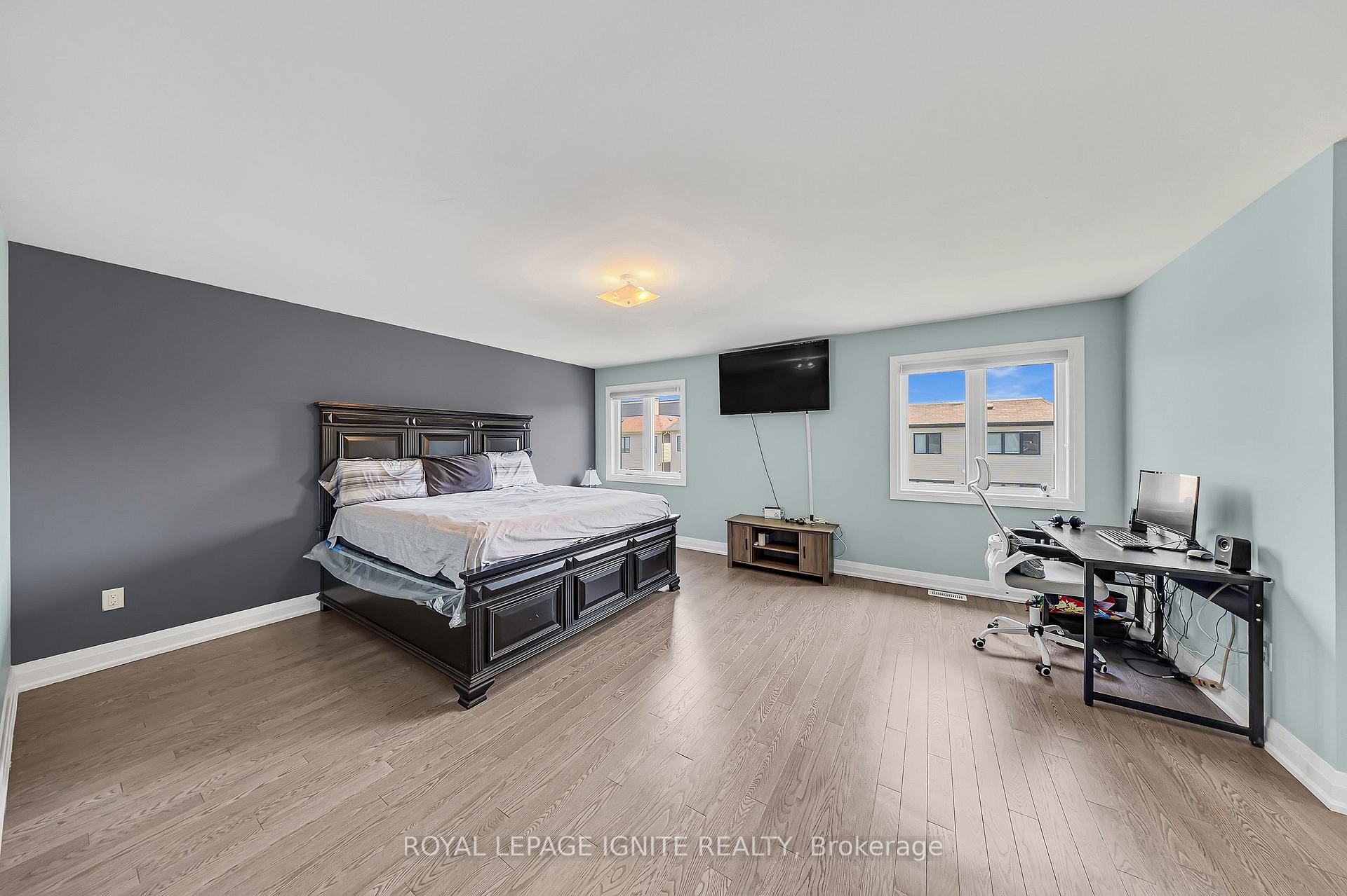 Photo 28 of 11 Larkin Lane, Clarington, Bowmanville — HOMEH