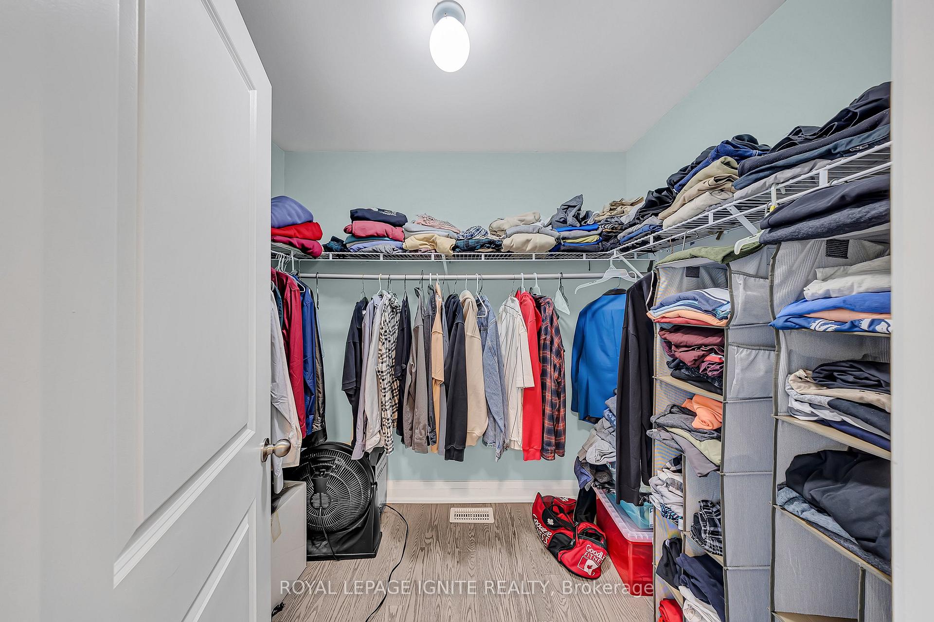 Photo 31 of 11 Larkin Lane, Clarington, Bowmanville — HOMEH