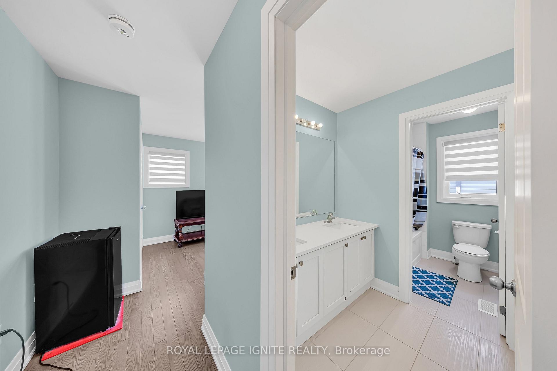 Photo 40 of 11 Larkin Lane, Clarington, Bowmanville — HOMEH