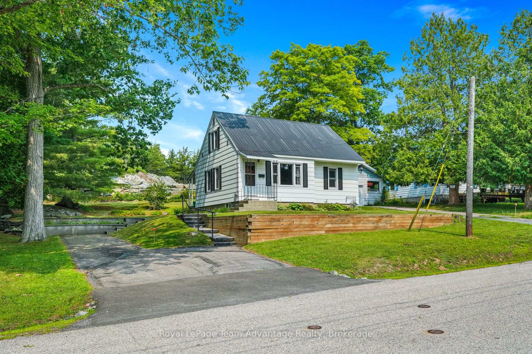 Front of 13 Burritt Street