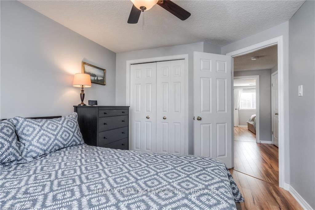 Photo 11 of 317 Briarmeadow Drive, Kitchener, Idlewood — HOMEH