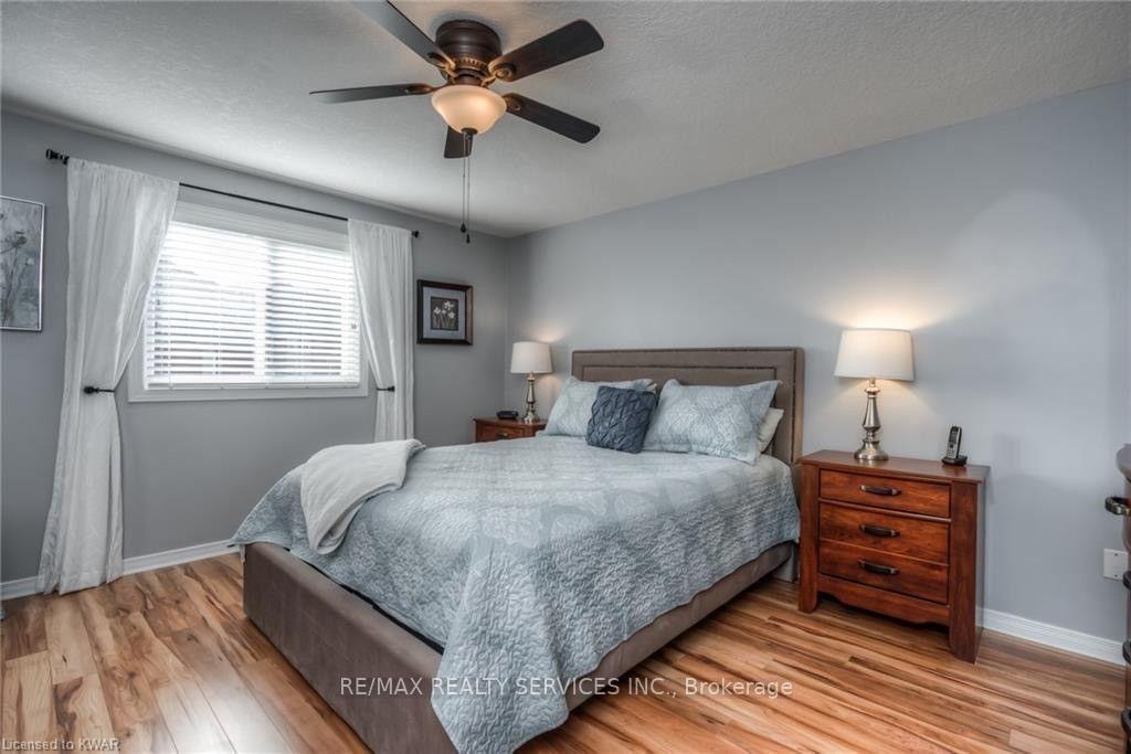 Photo 13 of 317 Briarmeadow Drive, Kitchener, Idlewood — HOMEH