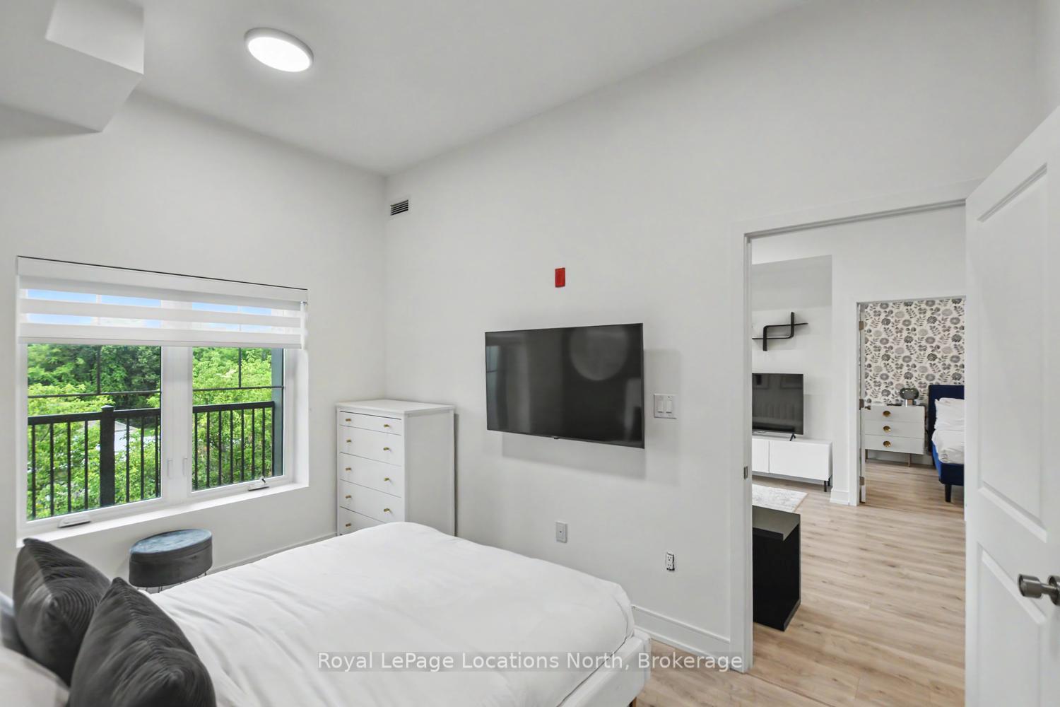 Photo 11 of 121 Mary Street, Clearview, Creemore — HOMEH