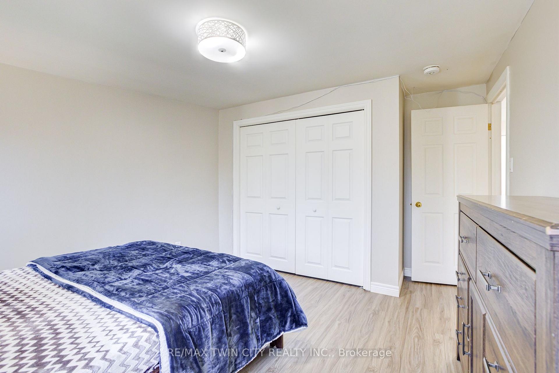 Photo 22 of 22 Blackhorne Crescent, Kitchener, Alpine — HOMEH