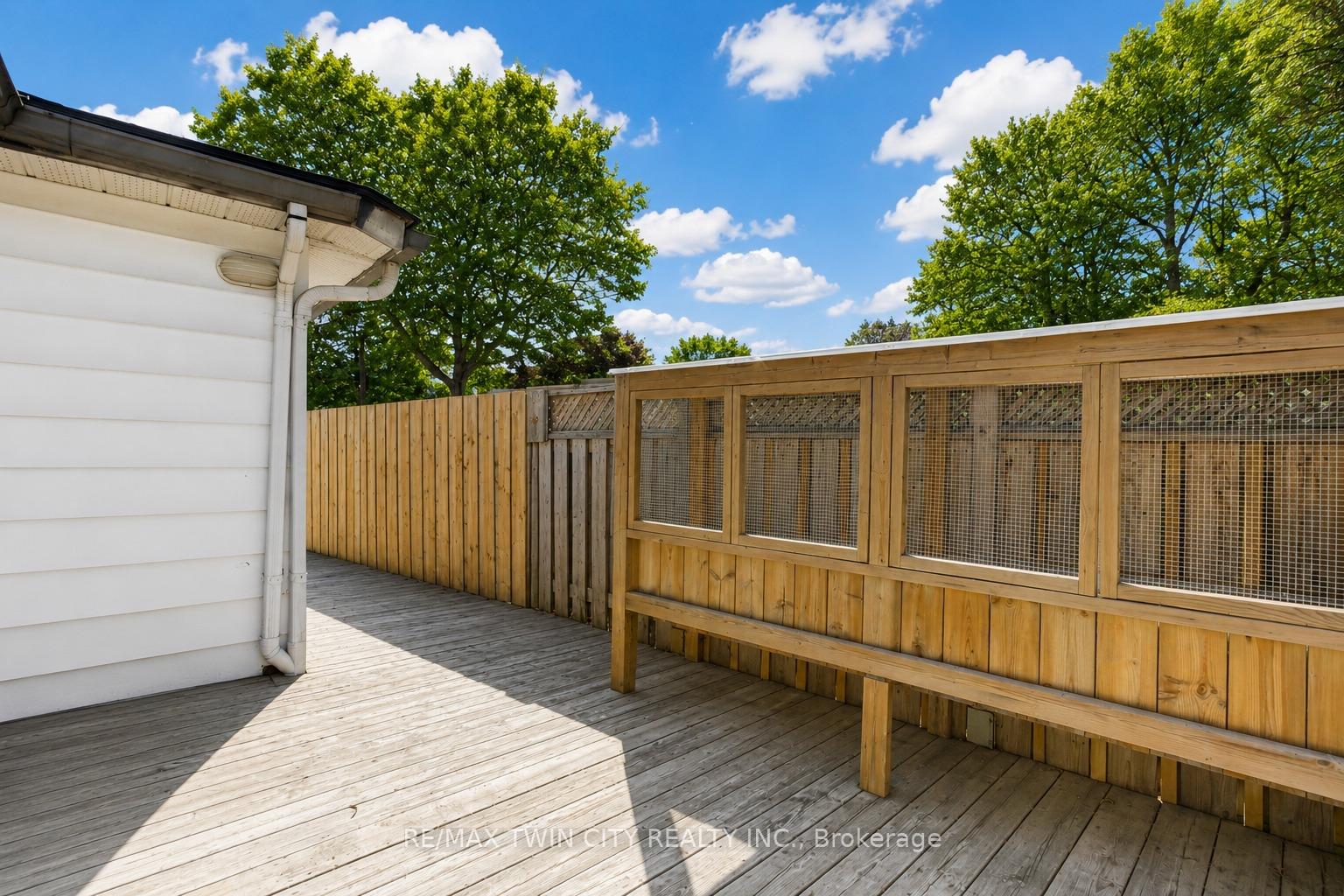 Photo 35 of 22 Blackhorne Crescent, Kitchener, Alpine — HOMEH