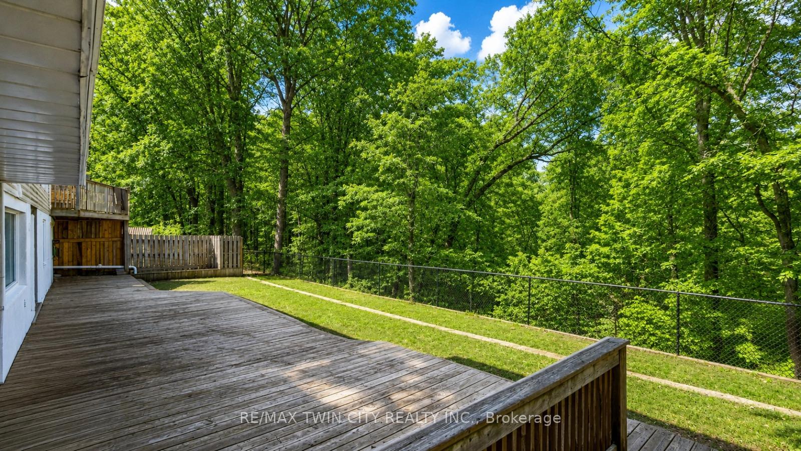 Photo 37 of 22 Blackhorne Crescent, Kitchener, Alpine — HOMEH