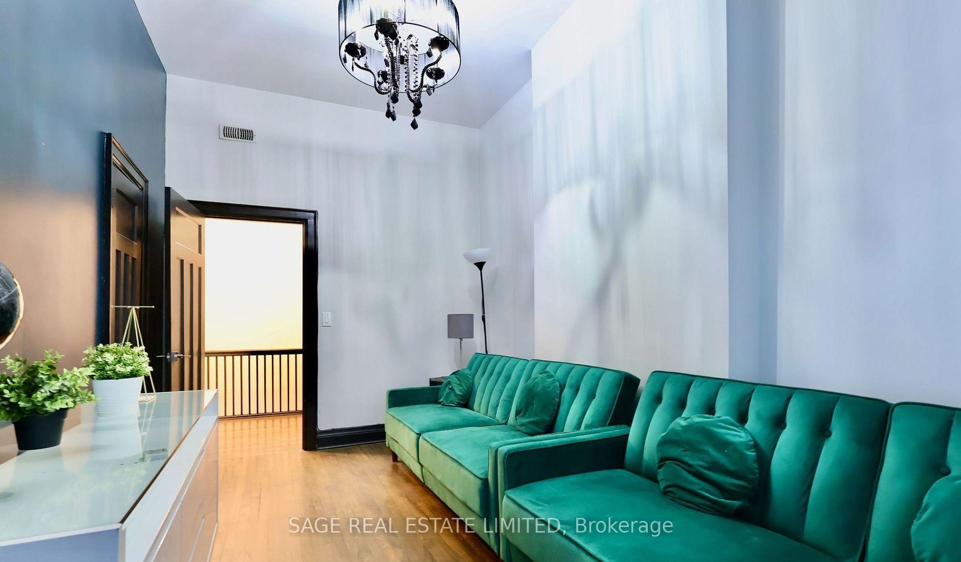 Photo 4 of Unit 3, 631 Queen Street W, Toronto, Waterfront Communities — HOMEH
