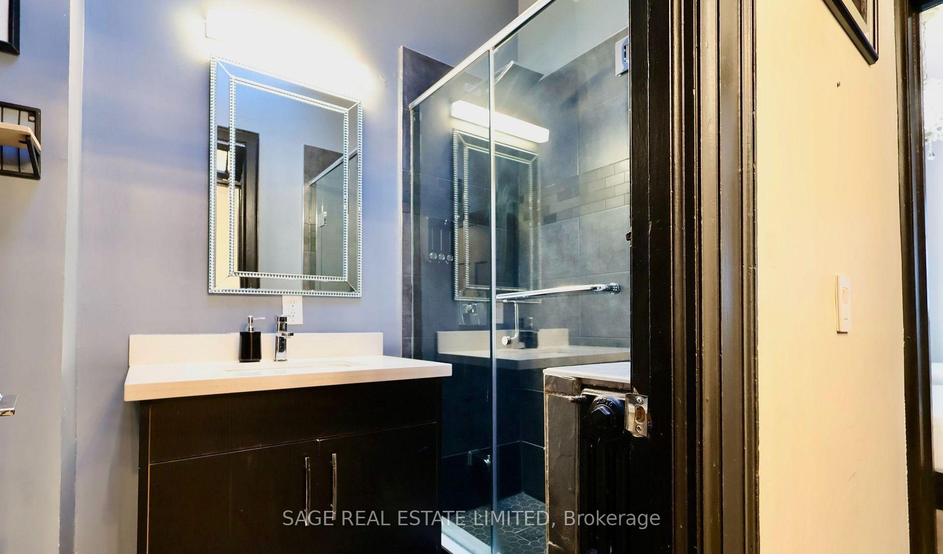 Photo 14 of Unit 3, 631 Queen Street W, Toronto, Waterfront Communities — HOMEH