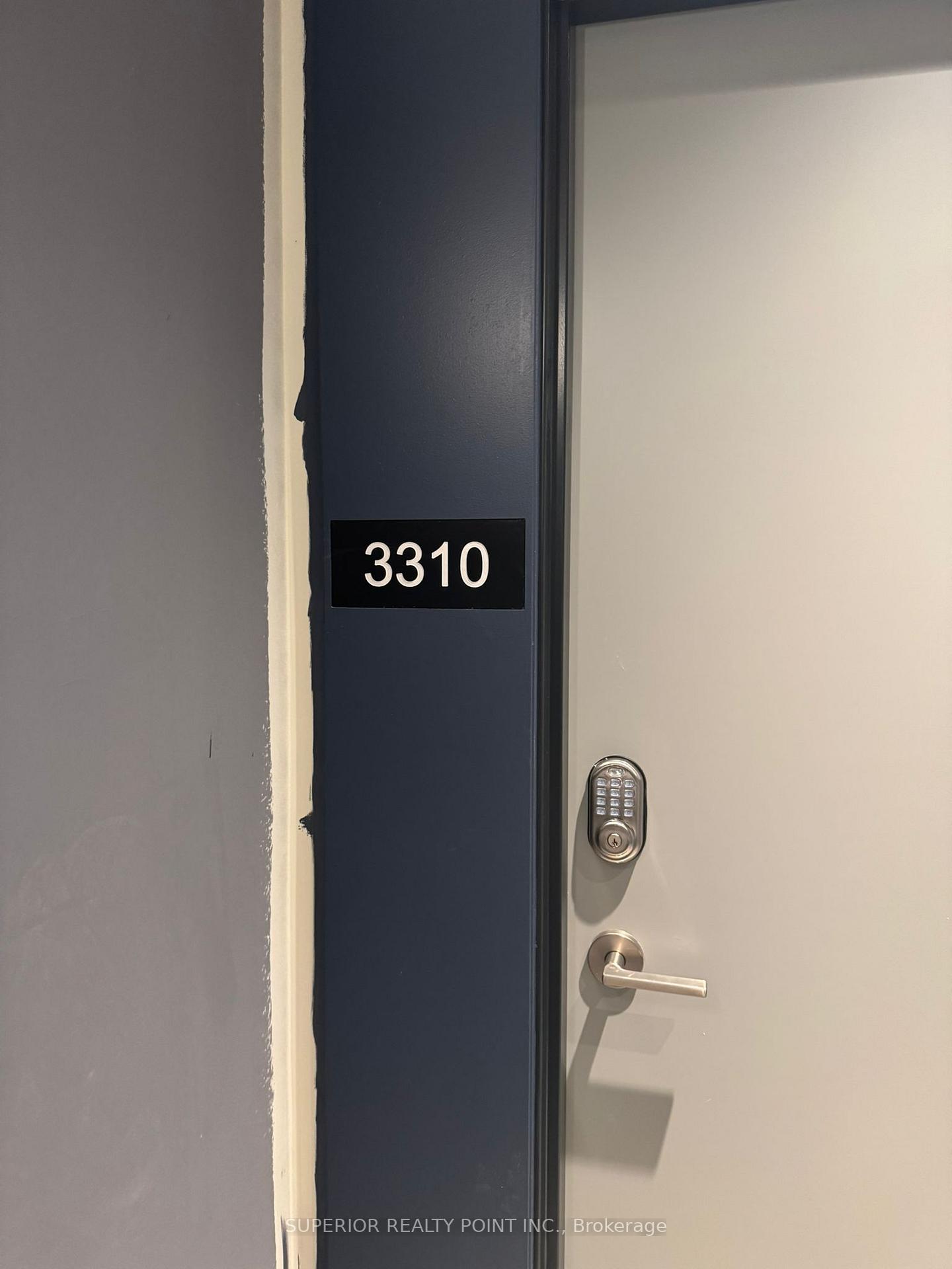 Photo 3 of Unit 3310, 30 Upper Mall Way, Vaughan, Brownridge — HOMEH