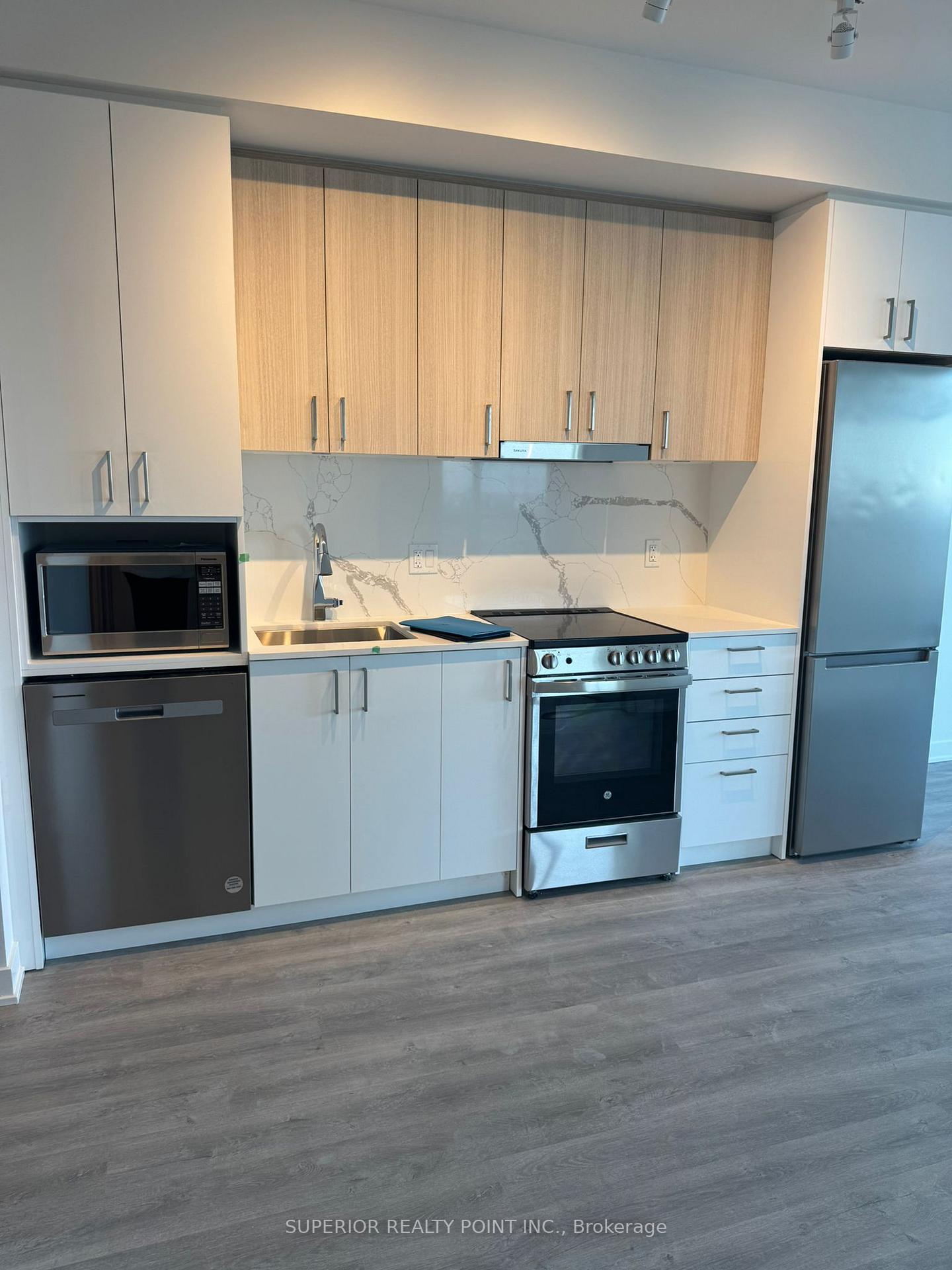 Photo 4 of Unit 3310, 30 Upper Mall Way, Vaughan, Brownridge — HOMEH