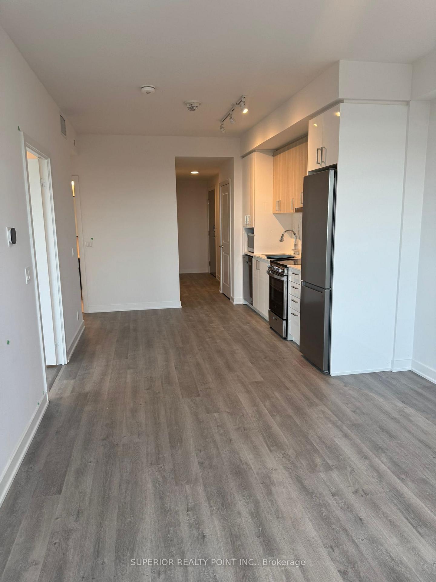 Photo 6 of Unit 3310, 30 Upper Mall Way, Vaughan, Brownridge — HOMEH
