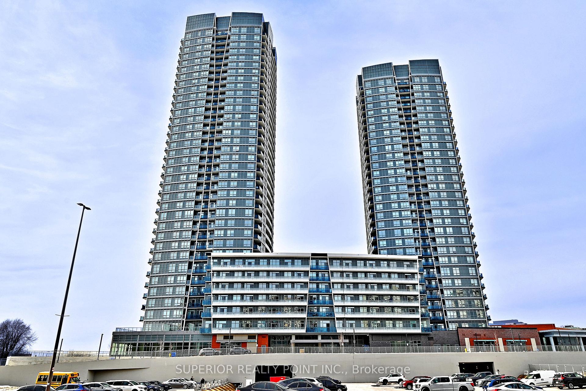 Photo 1 of Unit A214, 30 Upper Mall Way, Vaughan, Brownridge — HOMEH