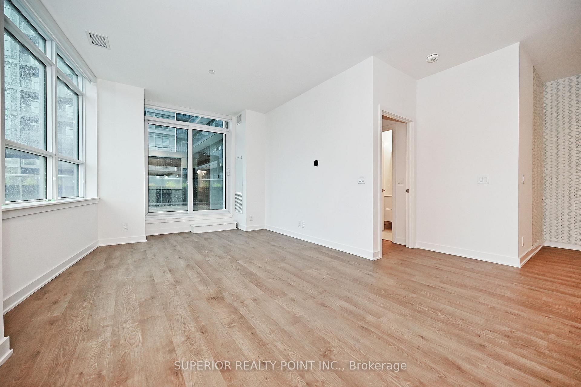 Photo 9 of Unit A214, 30 Upper Mall Way, Vaughan, Brownridge — HOMEH