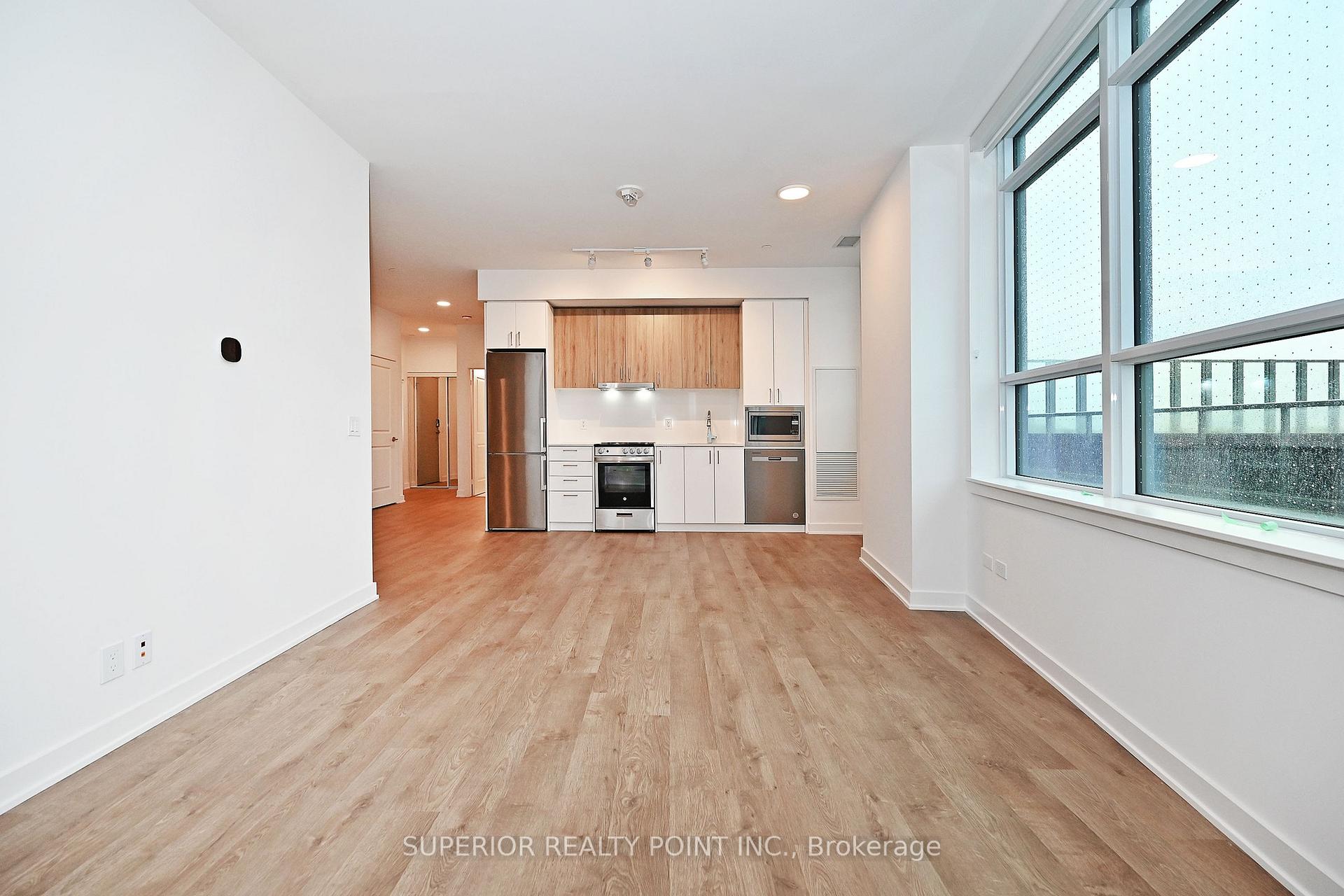 Photo 11 of Unit A214, 30 Upper Mall Way, Vaughan, Brownridge — HOMEH
