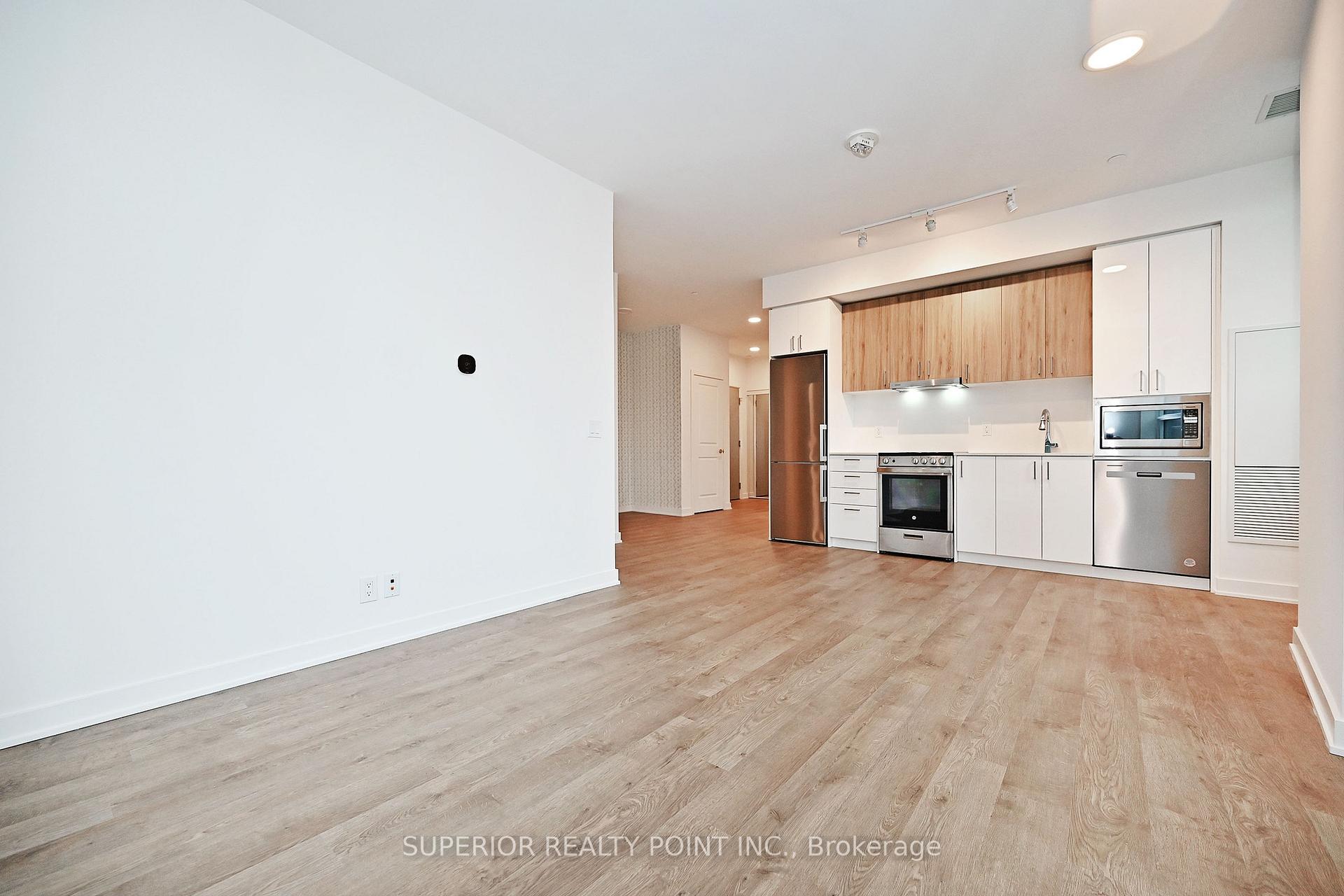 Photo 12 of Unit A214, 30 Upper Mall Way, Vaughan, Brownridge — HOMEH