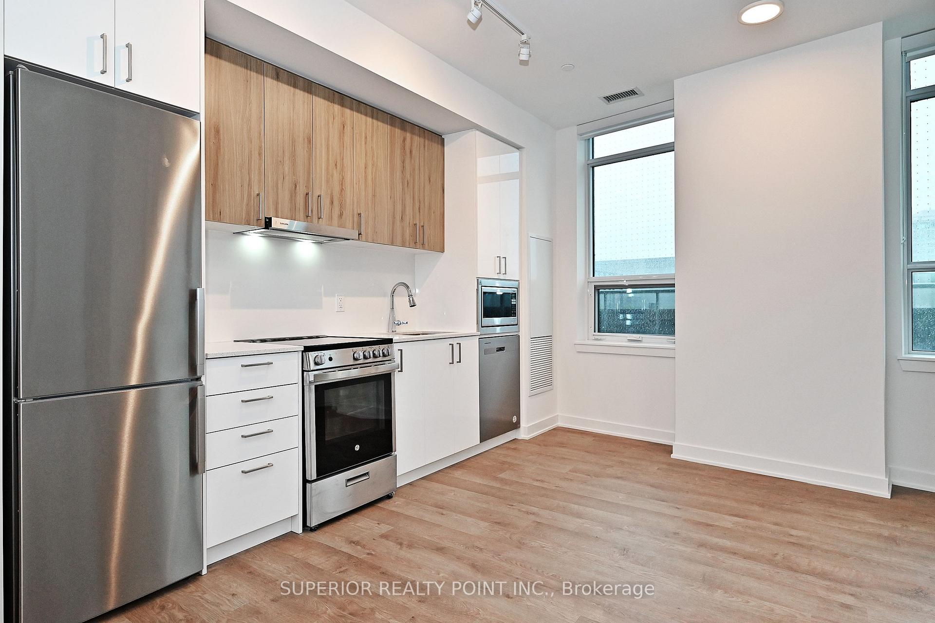 Photo 14 of Unit A214, 30 Upper Mall Way, Vaughan, Brownridge — HOMEH