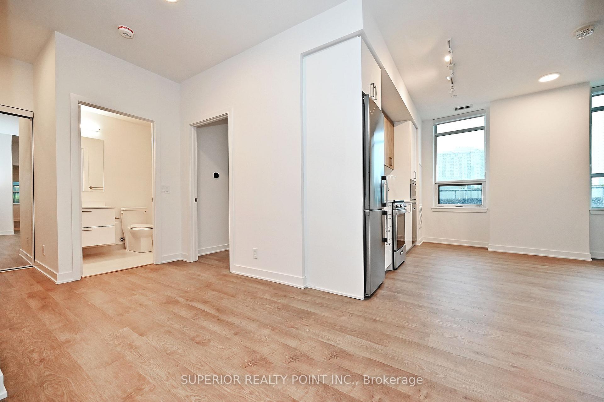 Photo 31 of Unit A214, 30 Upper Mall Way, Vaughan, Brownridge — HOMEH