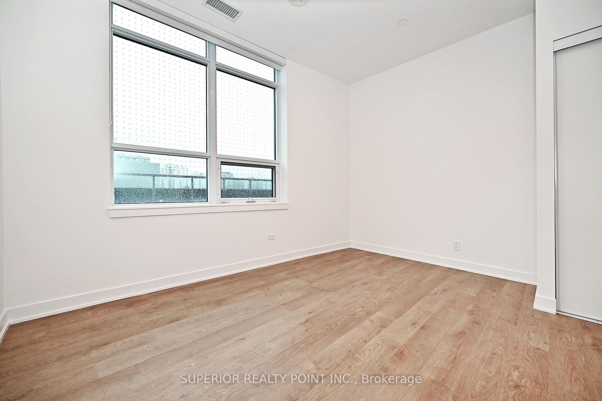 Photo 33 of Unit A214, 30 Upper Mall Way, Vaughan, Brownridge — HOMEH