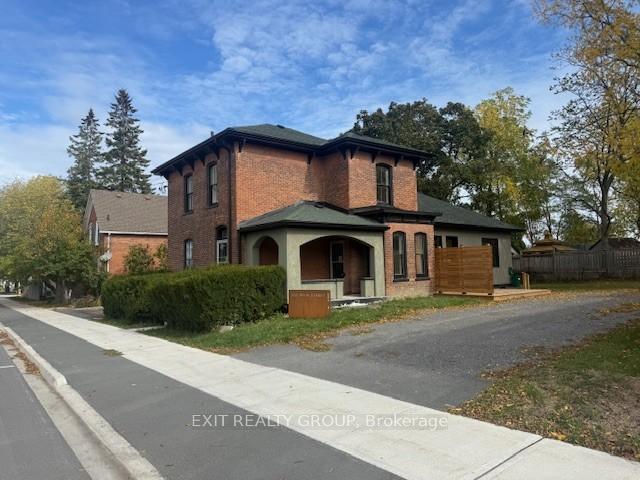 Photo of 368 Picton Main Street
