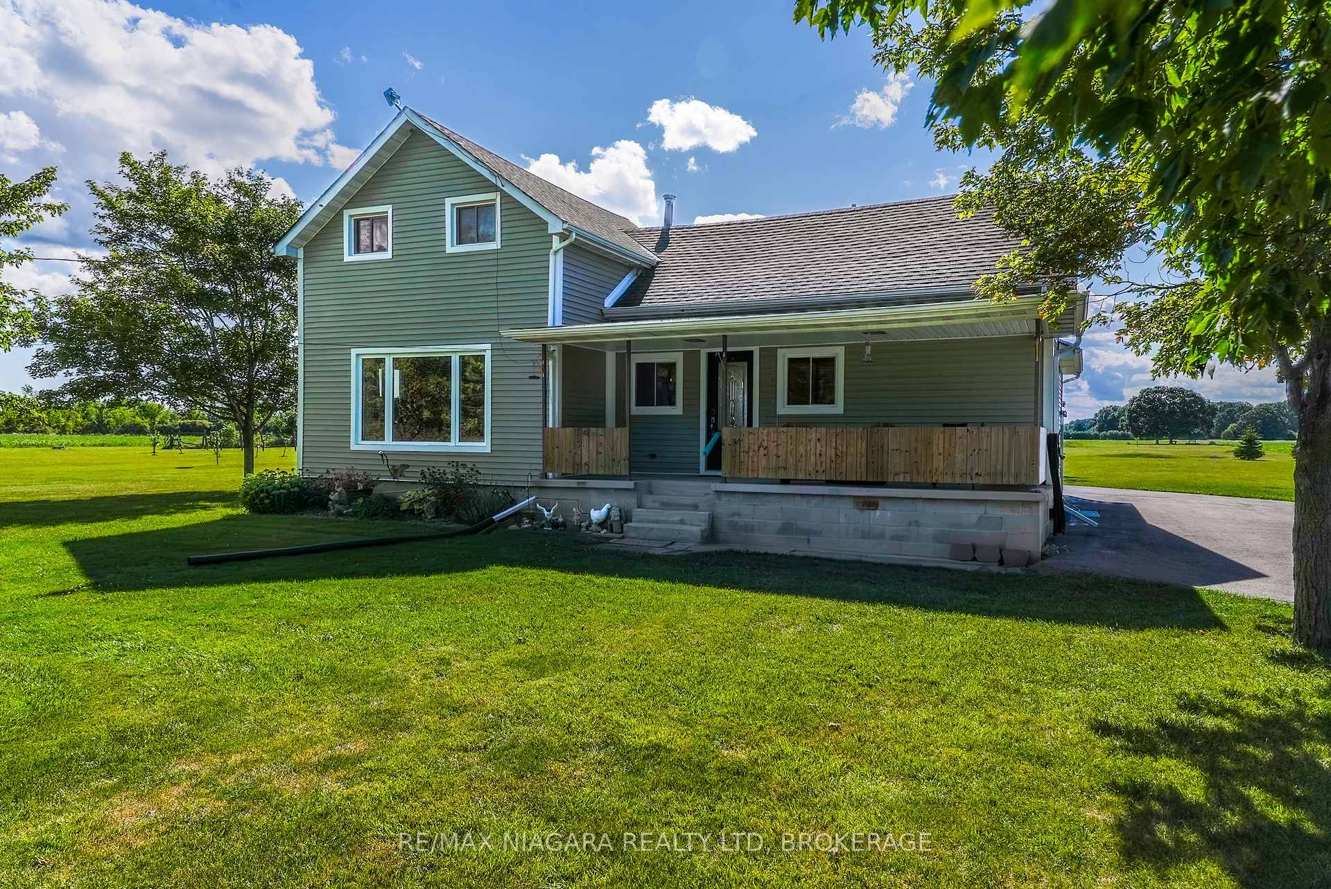 Photo 3 of 11871 Sodom Road, Niagara Falls, Lyons Creek — HOMEH