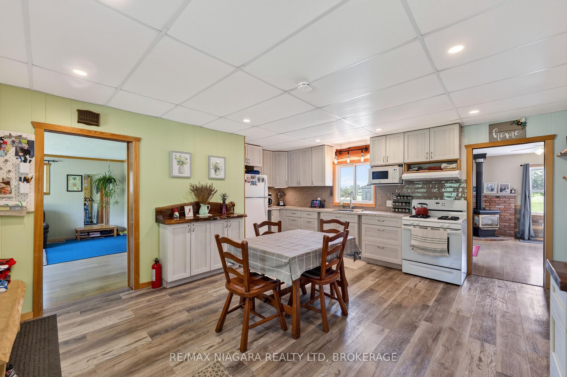 Photo 7 of 11871 Sodom Road, Niagara Falls, Lyons Creek — HOMEH