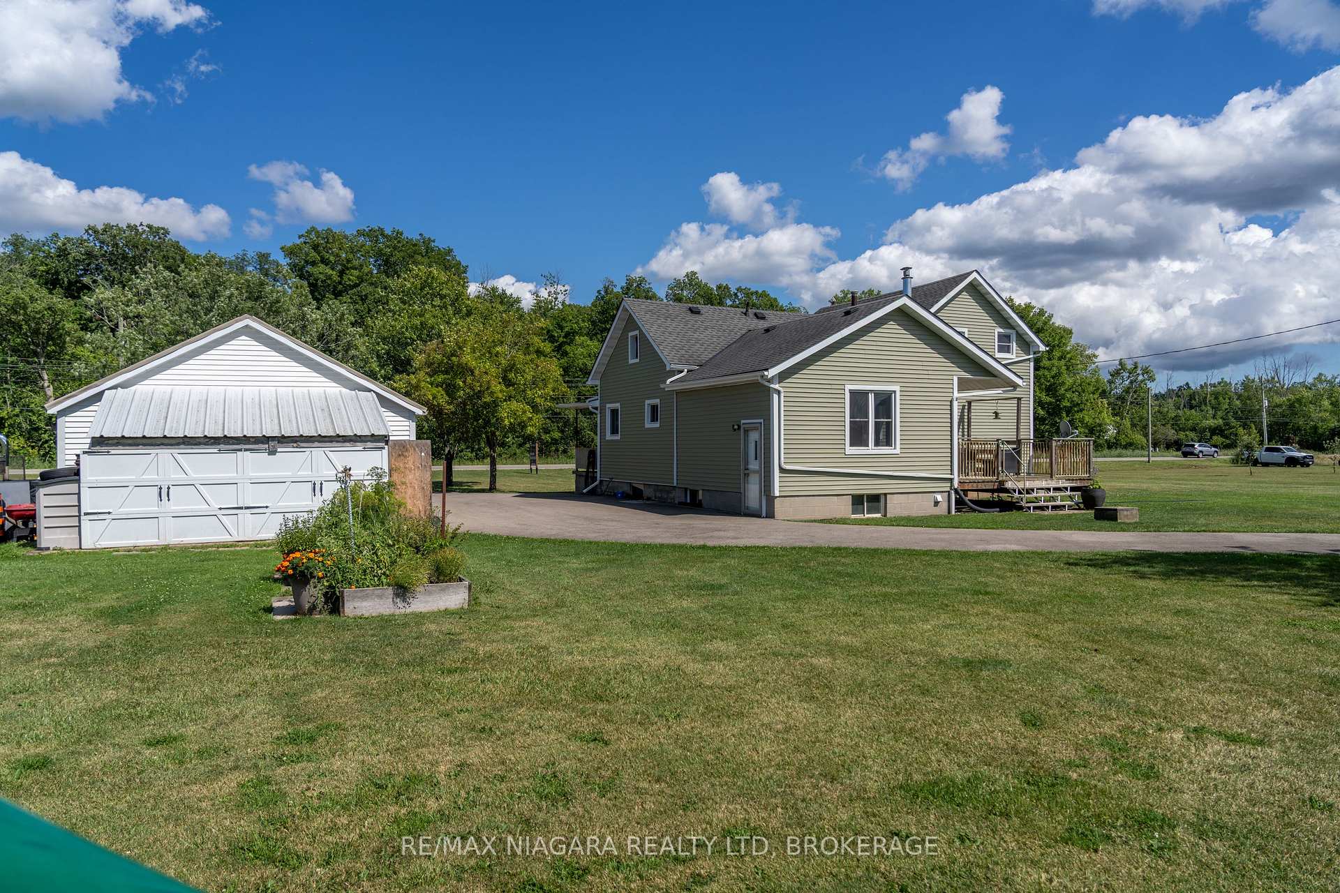 Photo 29 of 11871 Sodom Road, Niagara Falls, Lyons Creek — HOMEH