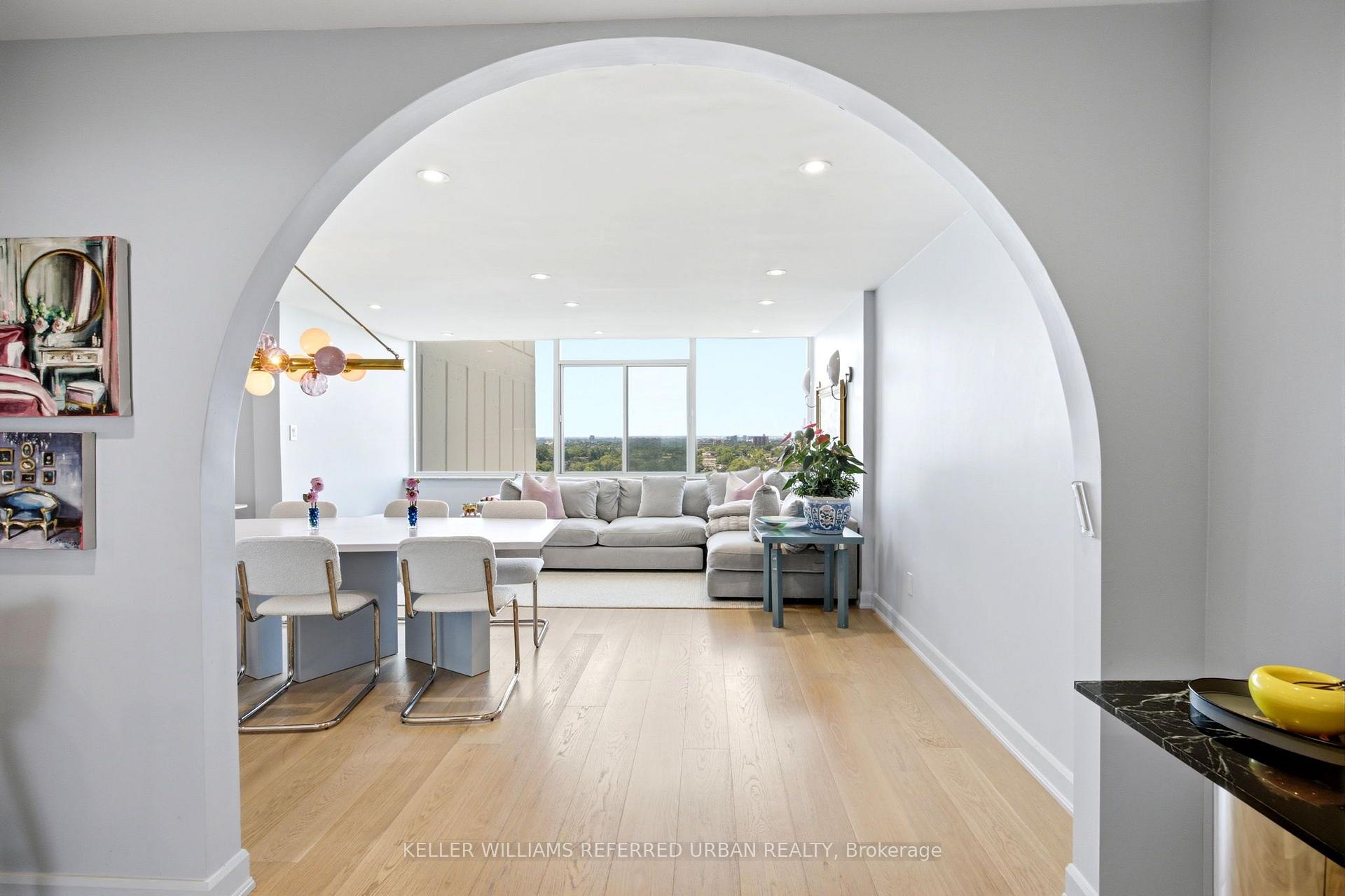 Photo 6 of Unit 1501, 3000 Bathurst Street, Toronto, Englemount-Lawrence — HOMEH