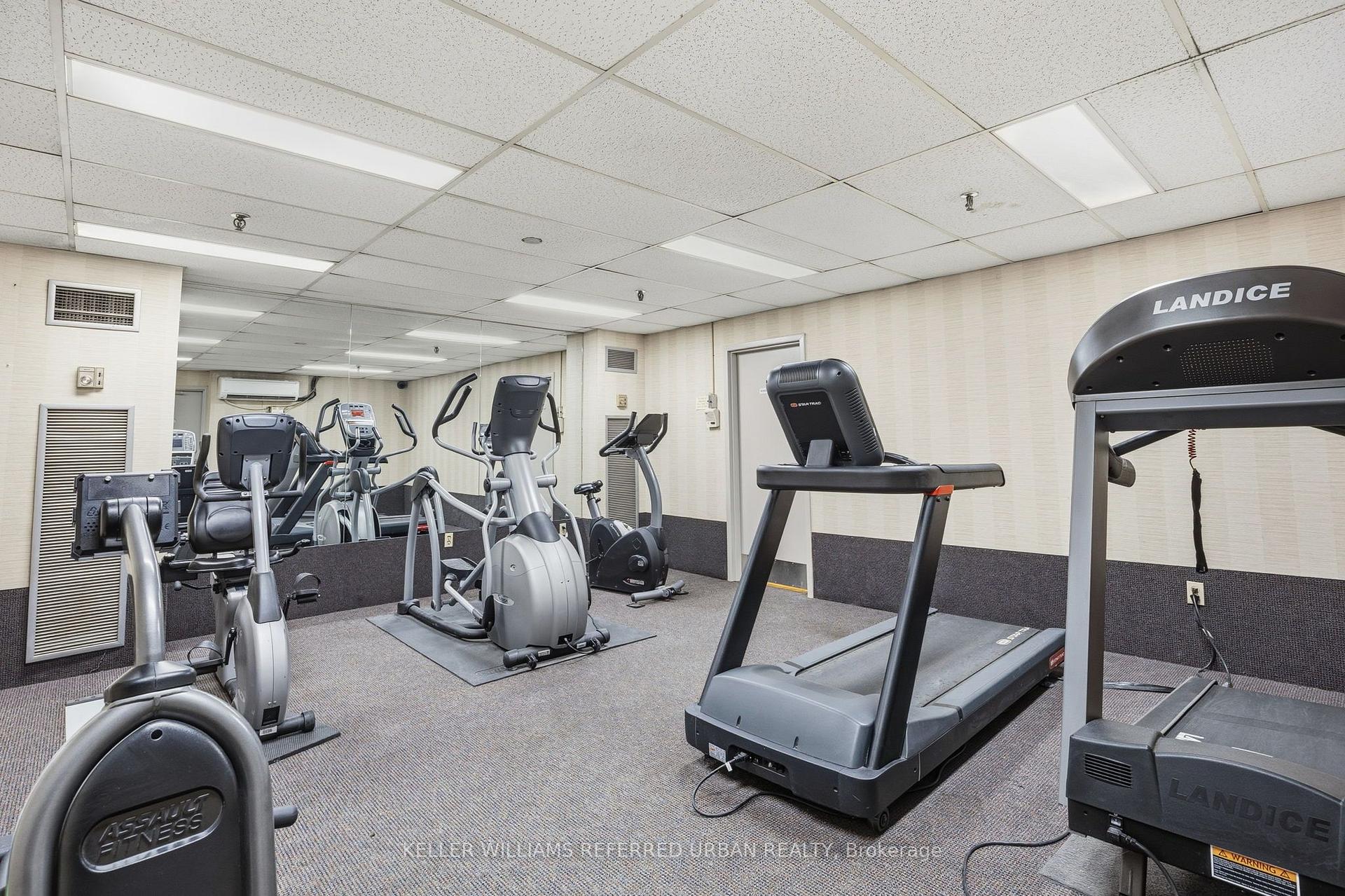 Photo 29 of Unit 1501, 3000 Bathurst Street, Toronto, Englemount-Lawrence — HOMEH